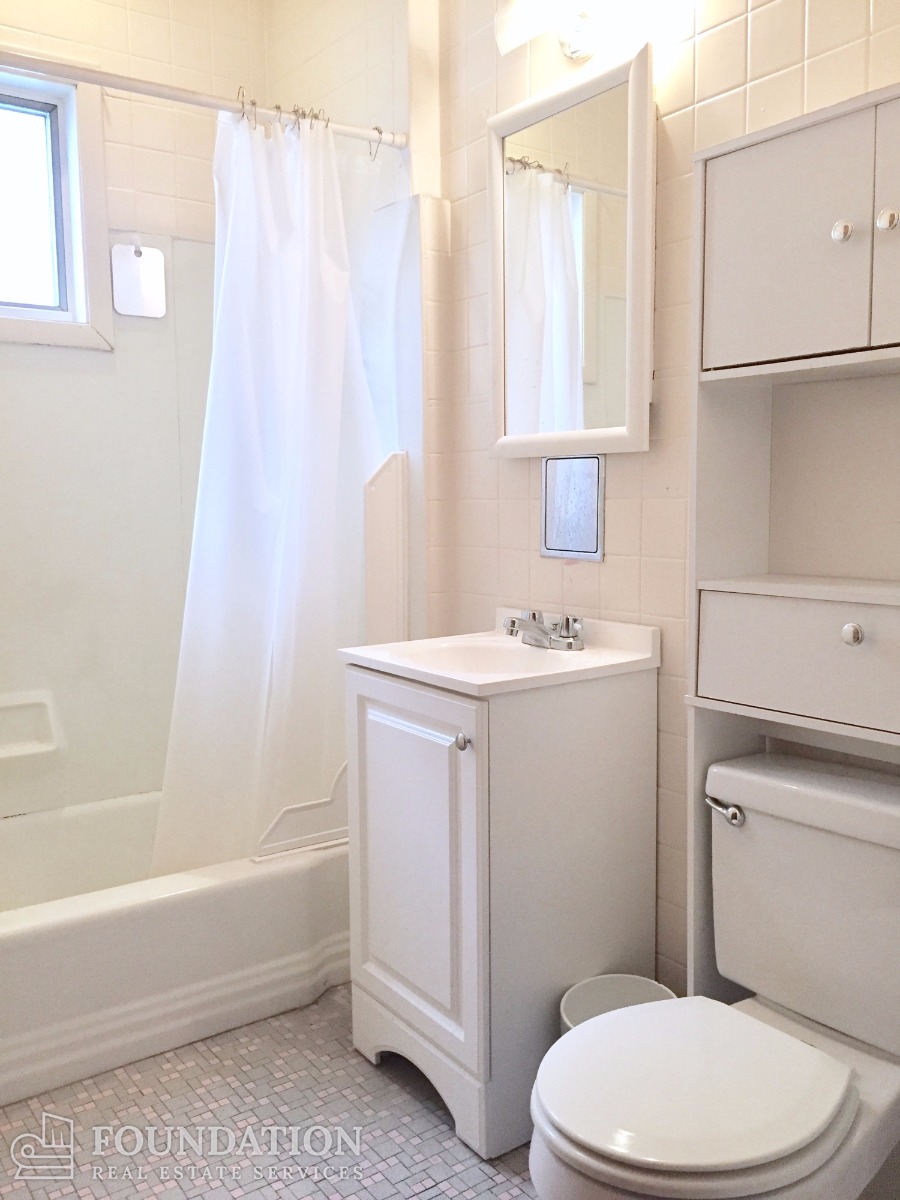 3 bed, 1 bath apartment for rent at 663 Washington St Unit 2, Brighton — photo 6 of 14