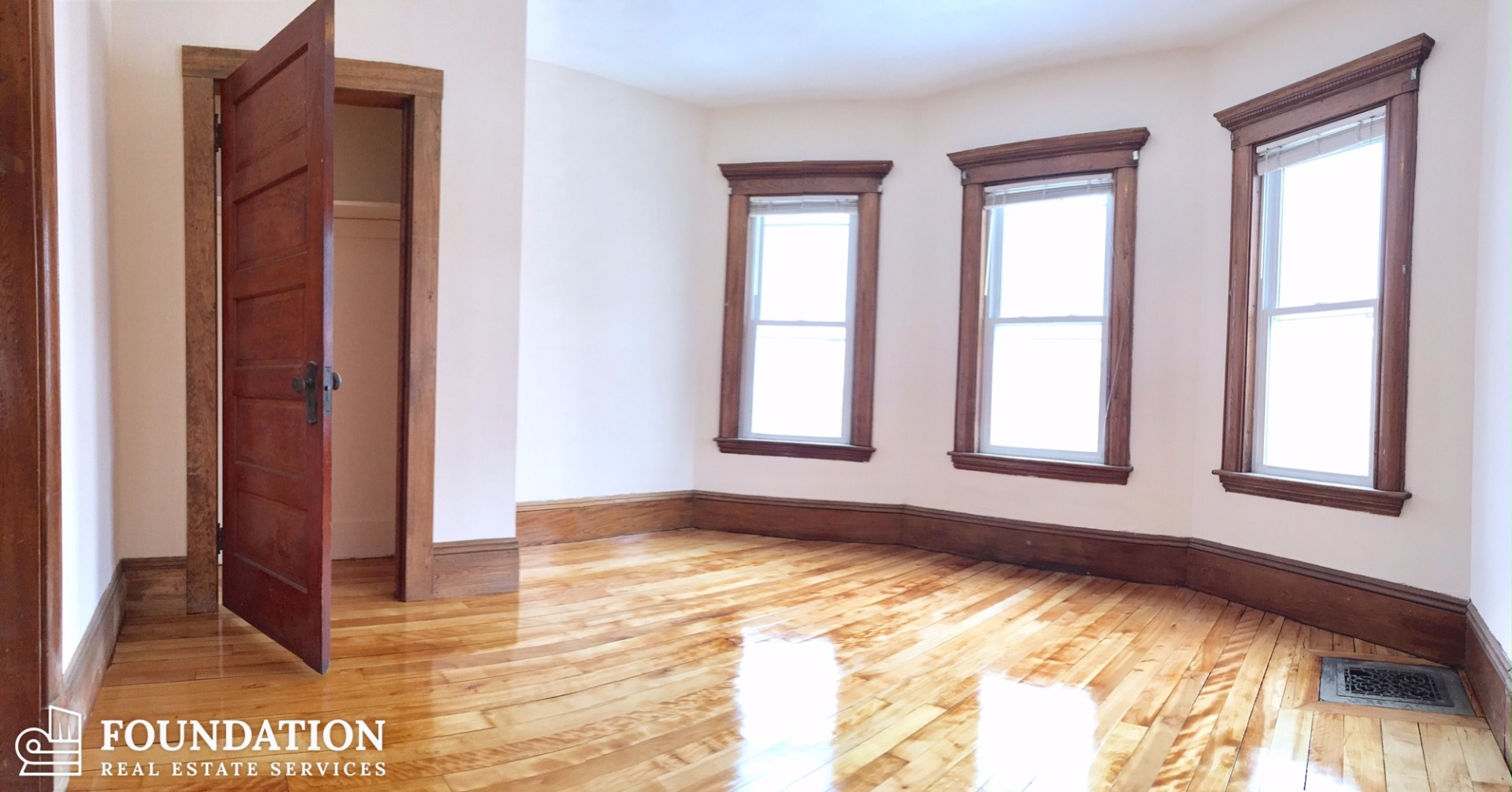 3 bed, 1 bath apartment for rent at 663 Washington St Unit 2, Brighton — photo 2 of 14