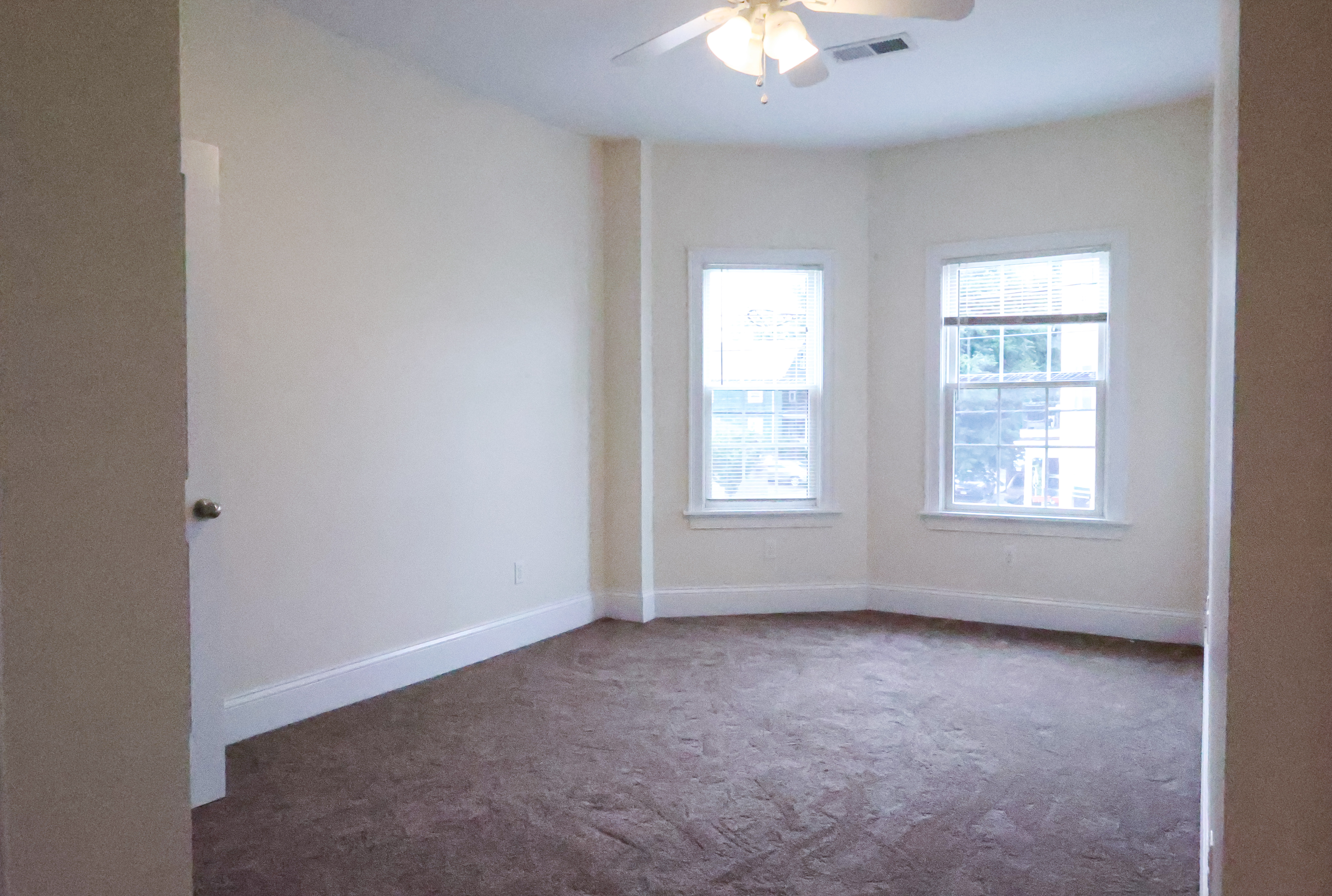 4 bed, 2 bath apartment for rent at 105 Murdock St Unit 2, Brighton — photo 8 of 24
