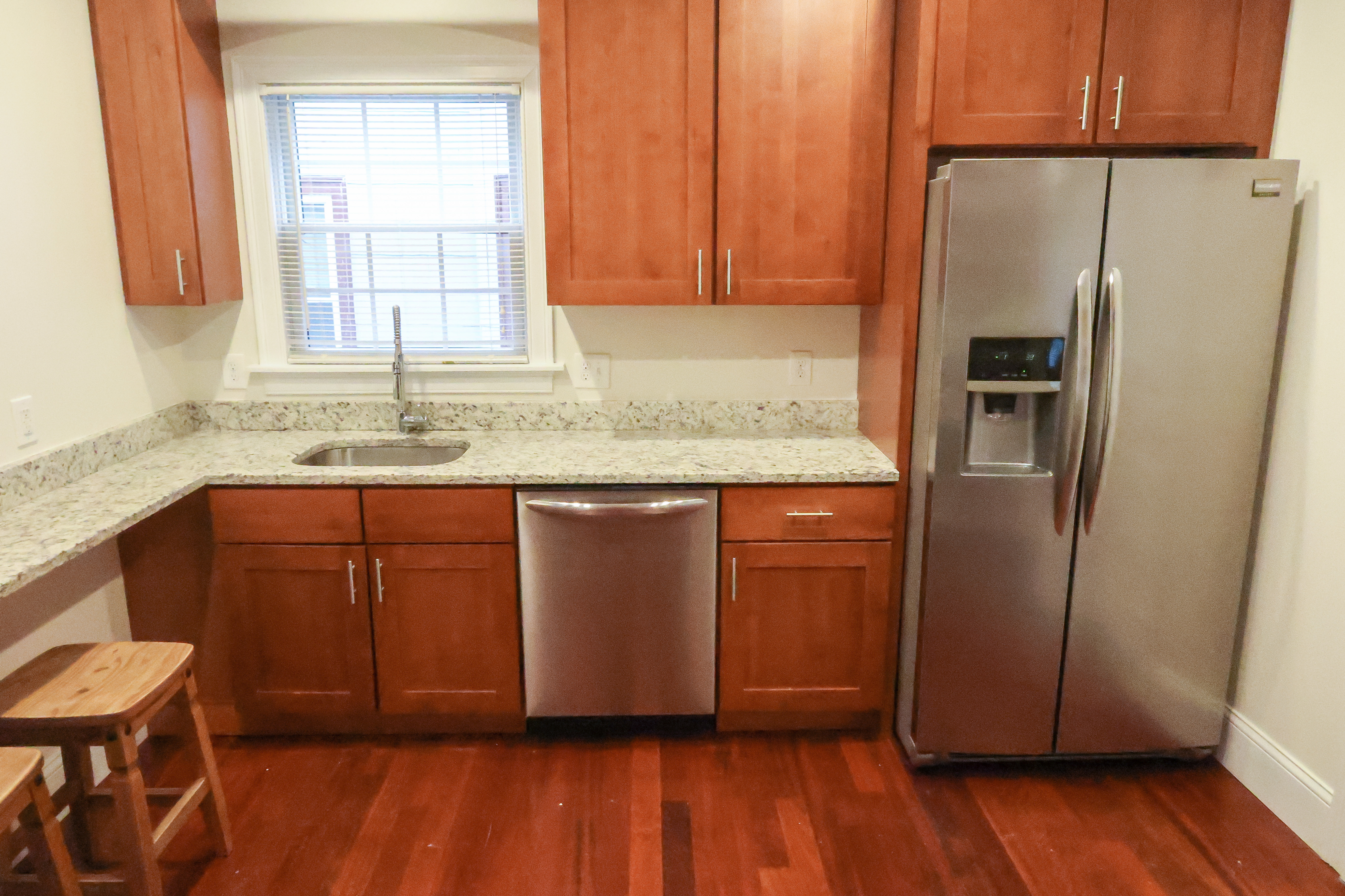 4 bed, 2 bath apartment for rent at 105 Murdock St Unit 2, Brighton — photo 4 of 24