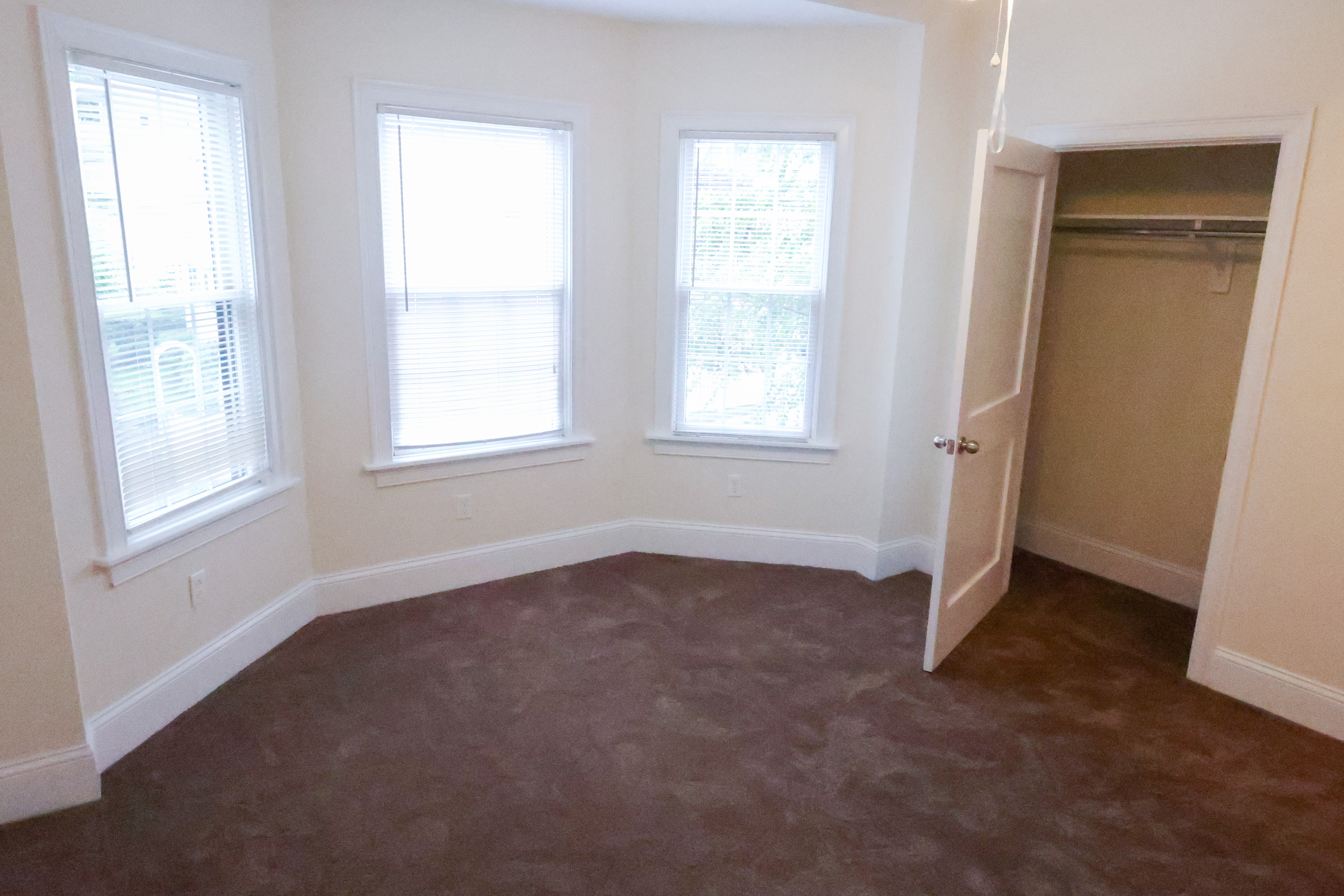4 bed, 2 bath apartment for rent at 105 Murdock St Unit 2, Brighton — photo 16 of 24