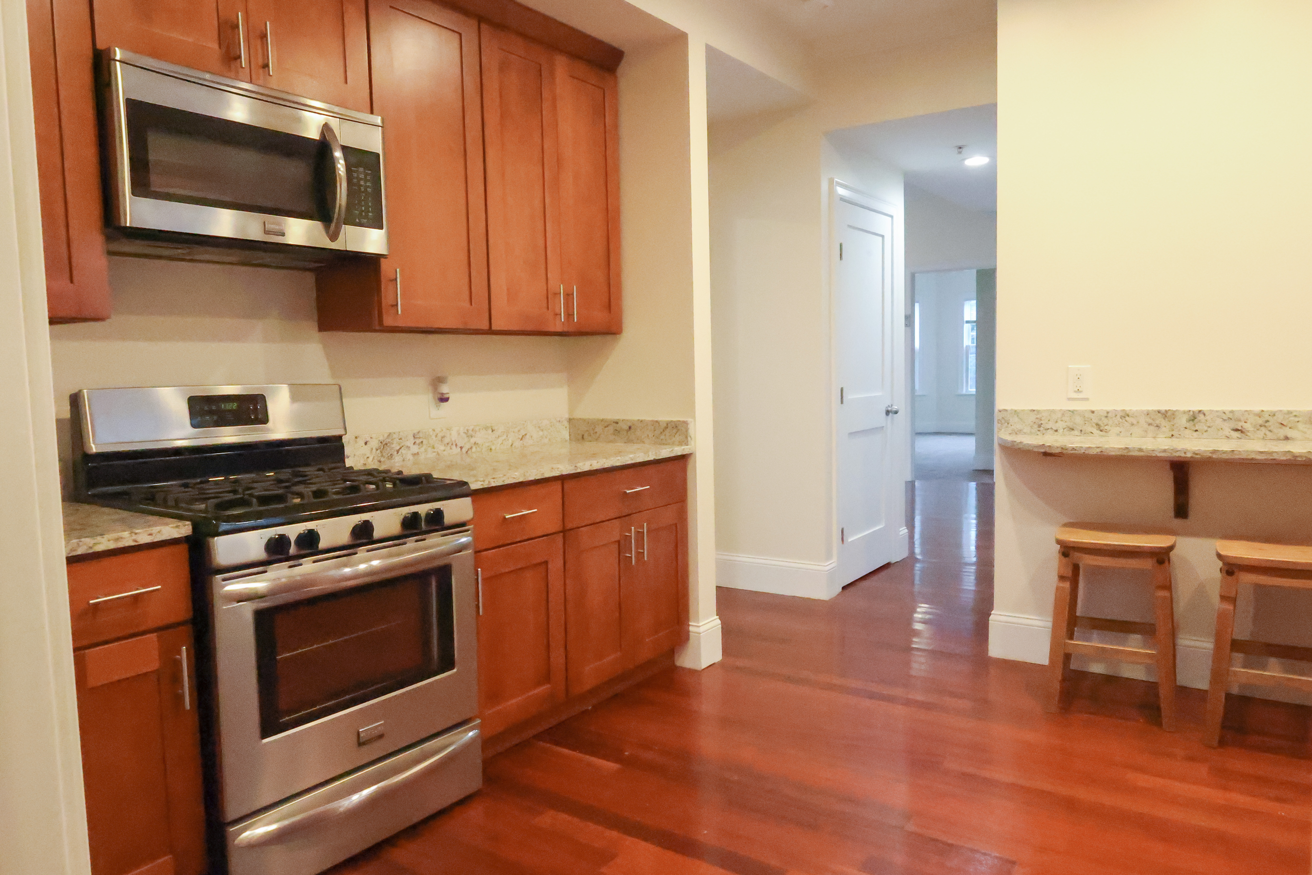 4 bed, 2 bath apartment for rent at 105 Murdock St Unit 2, Brighton — photo 2 of 24