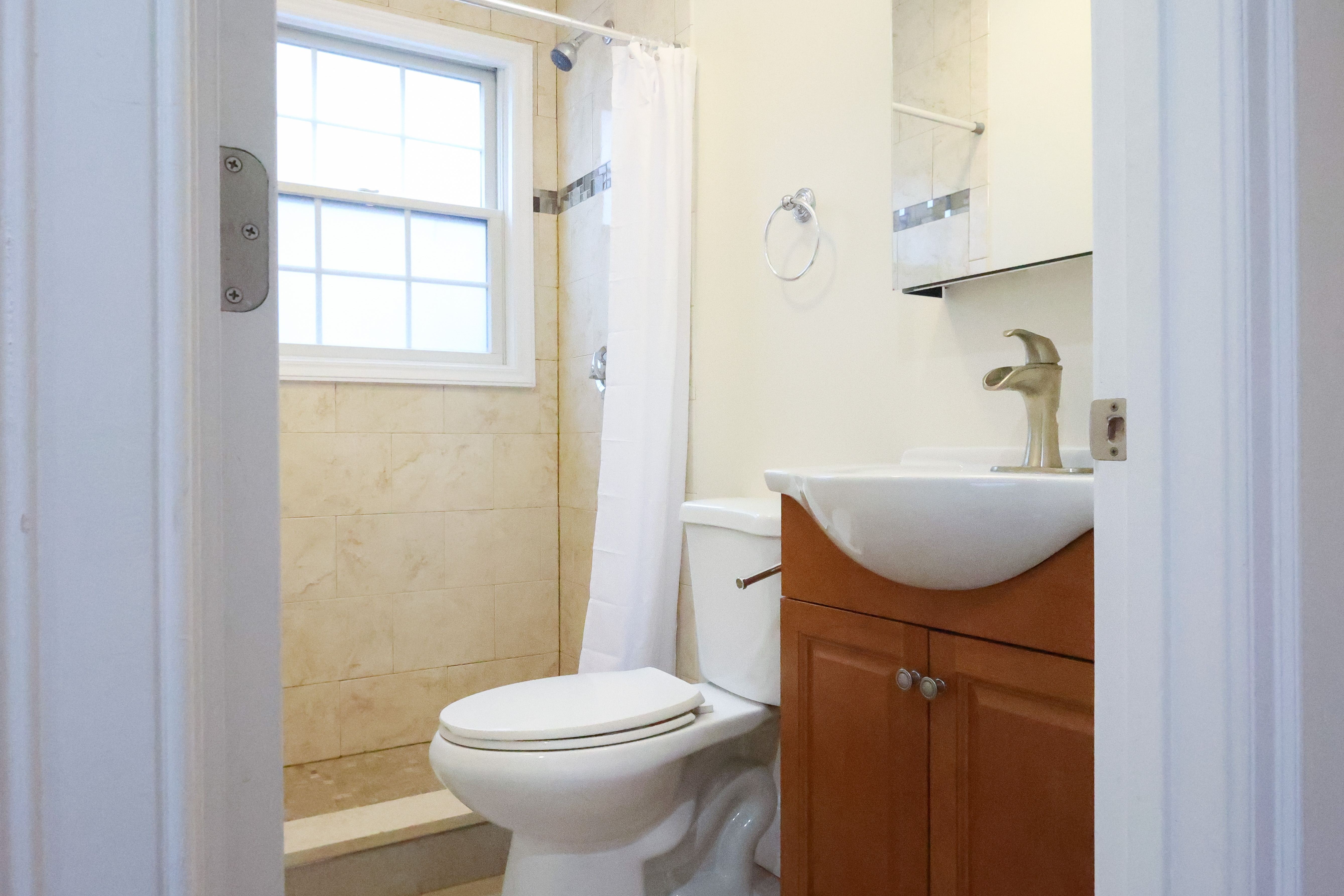 4 bed, 2 bath apartment for rent at 105 Murdock St Unit 2, Brighton — photo 14 of 24
