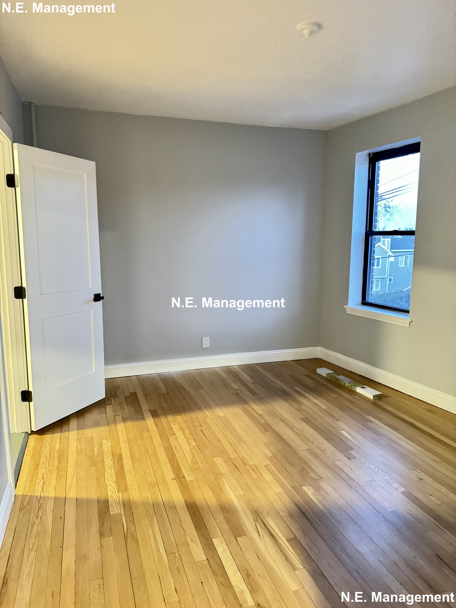 313 Summit Ave, Brighton