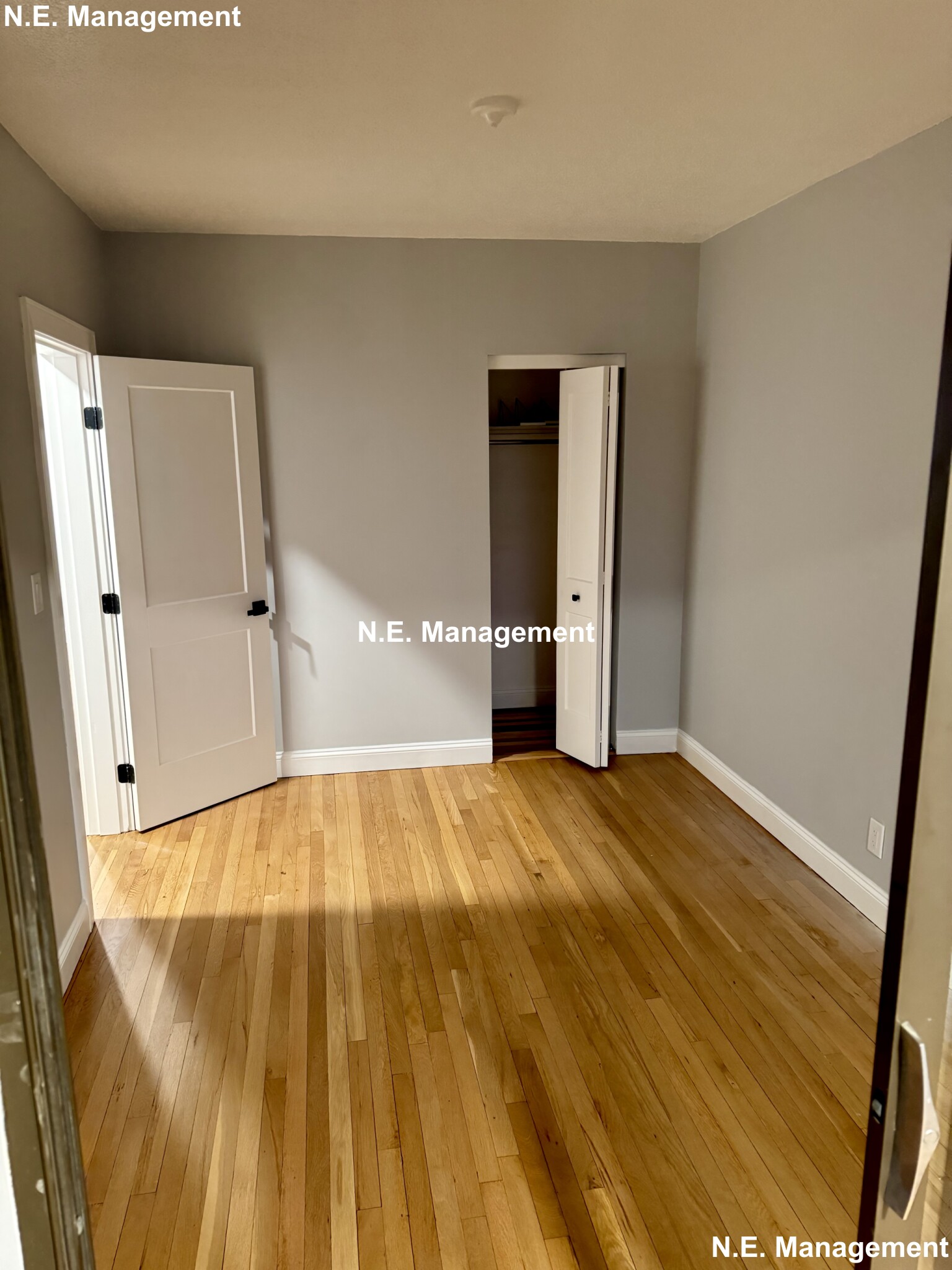 313 Summit Ave, Brighton