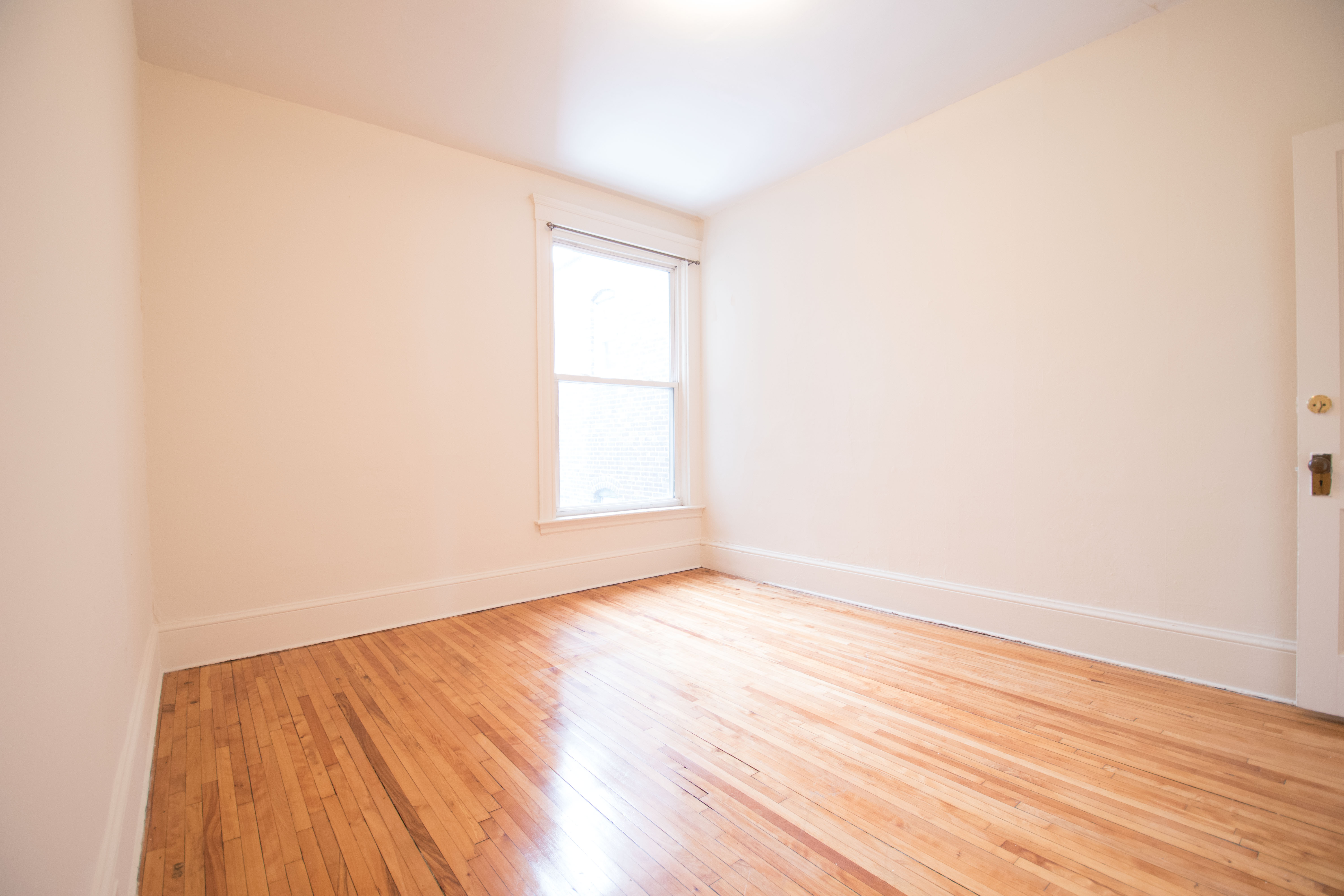 3 bed, 1 bath apartment for rent at 126 Glenville Ave Unit 3, Allston — photo 6 of 11