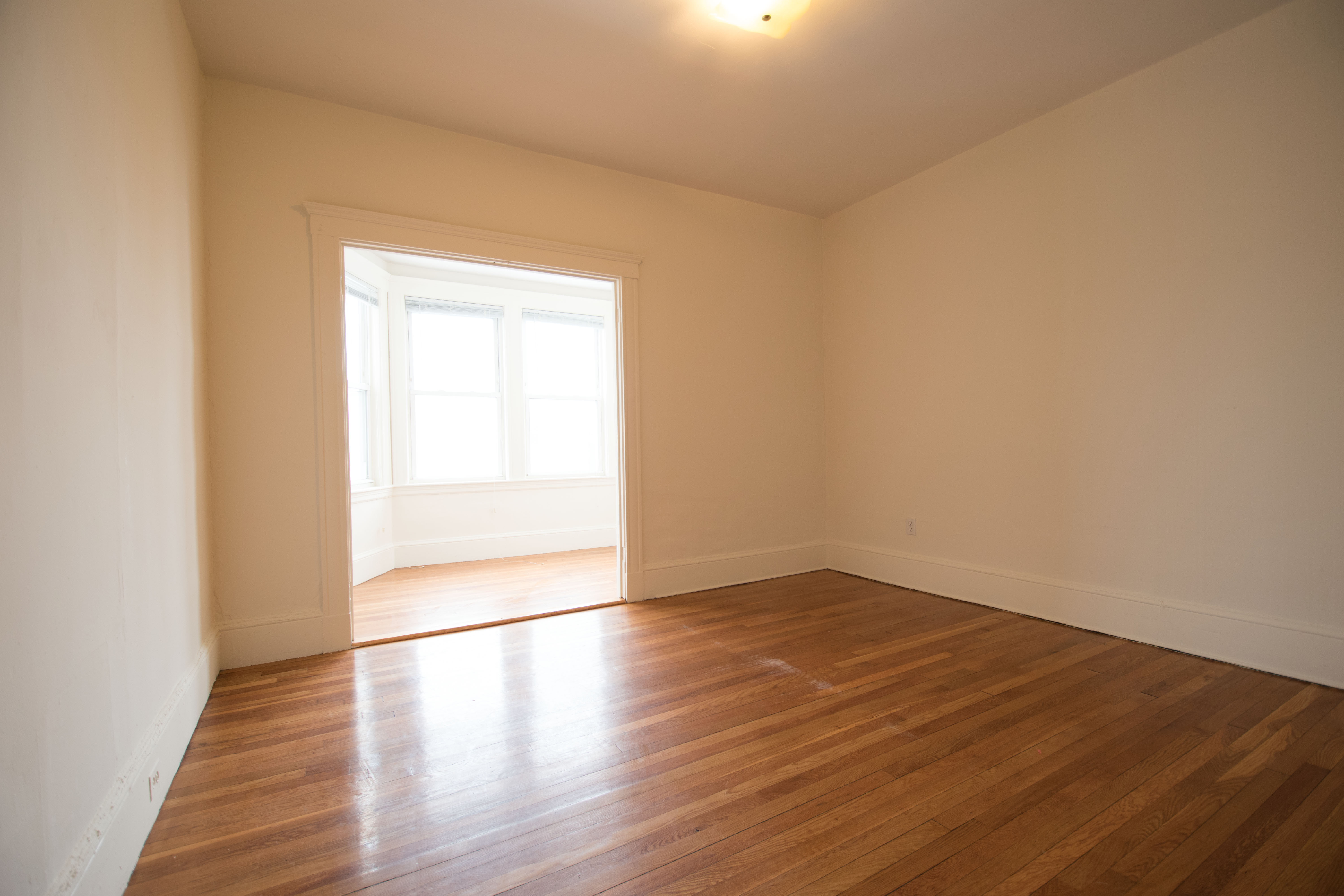 3 bed, 1 bath apartment for rent at 126 Glenville Ave Unit 3, Allston — photo 2 of 11