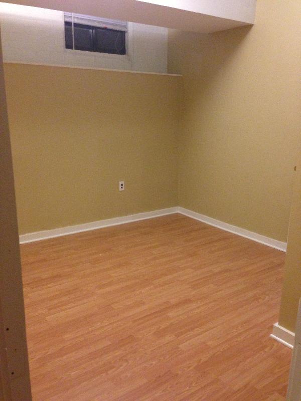 3 bed, 1 bath apartment for rent at 69 Quint Ave Unit B, Allston — photo 3 of 7