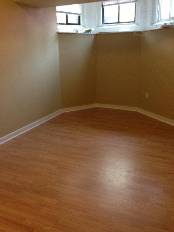 3 bed, 1 bath apartment for rent at 69 Quint Ave Unit B, Allston — photo 2 of 7