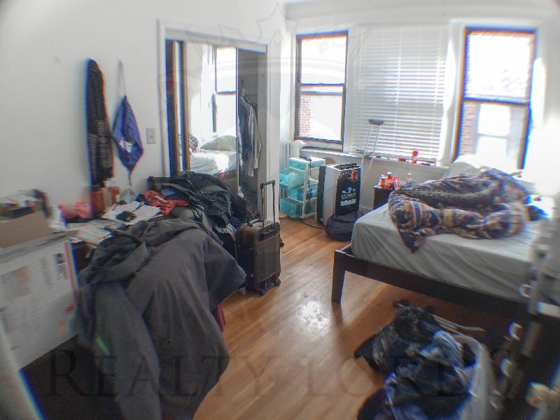 4 bed, 2 bath apartment for rent at 11 Cummings Rd Unit 6, Brighton — photo 7 of 9