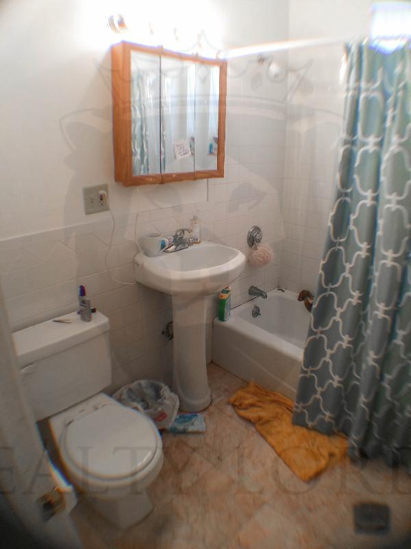 4 bed, 2.5 bath apartment for rent at 33 Egremont Rd Unit 2, Brighton — photo 21 of 29
