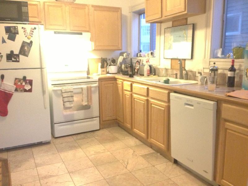 3 bed, 1 bath apartment for rent at 39 Porter Rd, Porter Square — photo 10 of 12