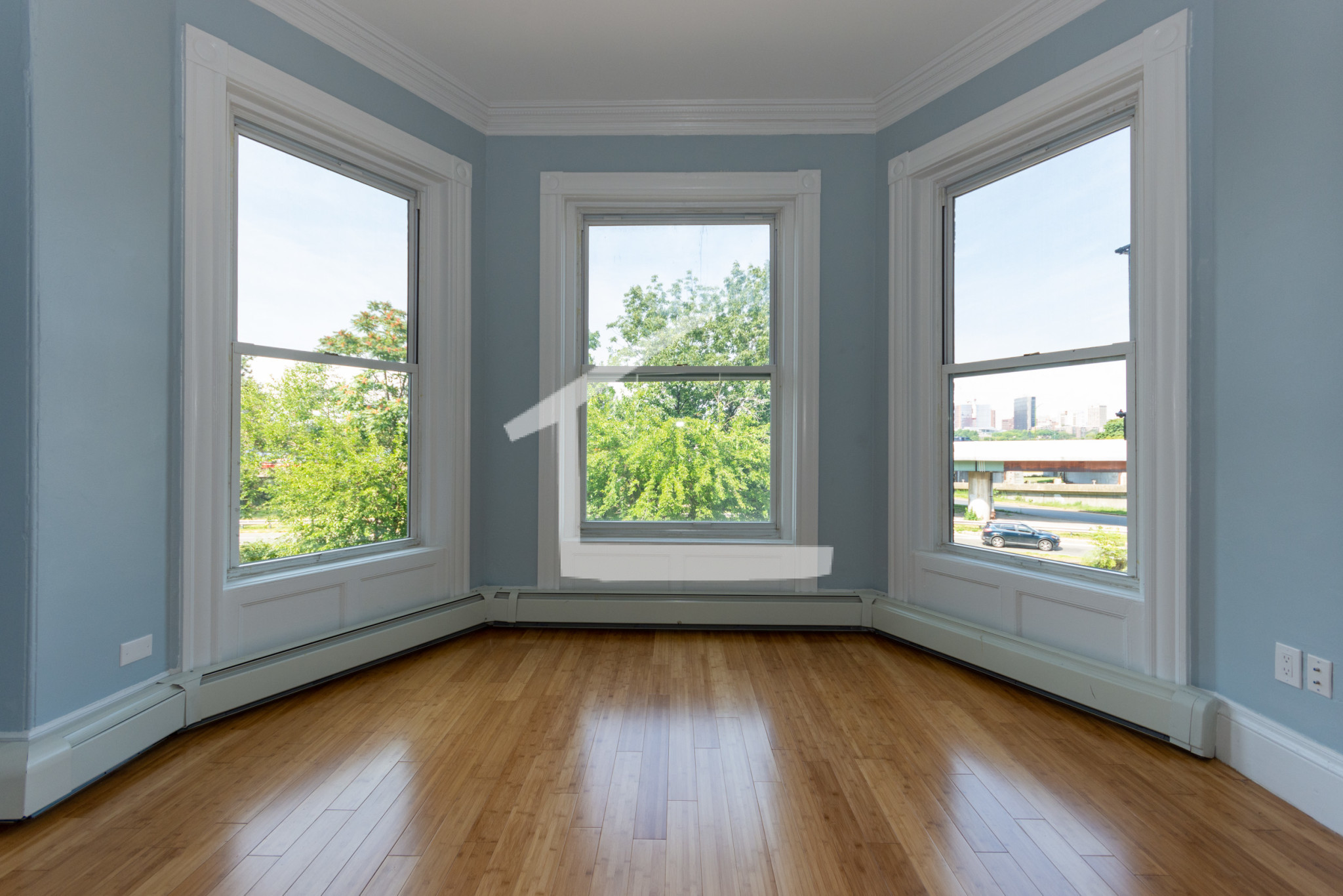 3 bed, 2 bath apartment for rent at 12 Bay State Rd Unit 2, Fenway — photo 2 of 12