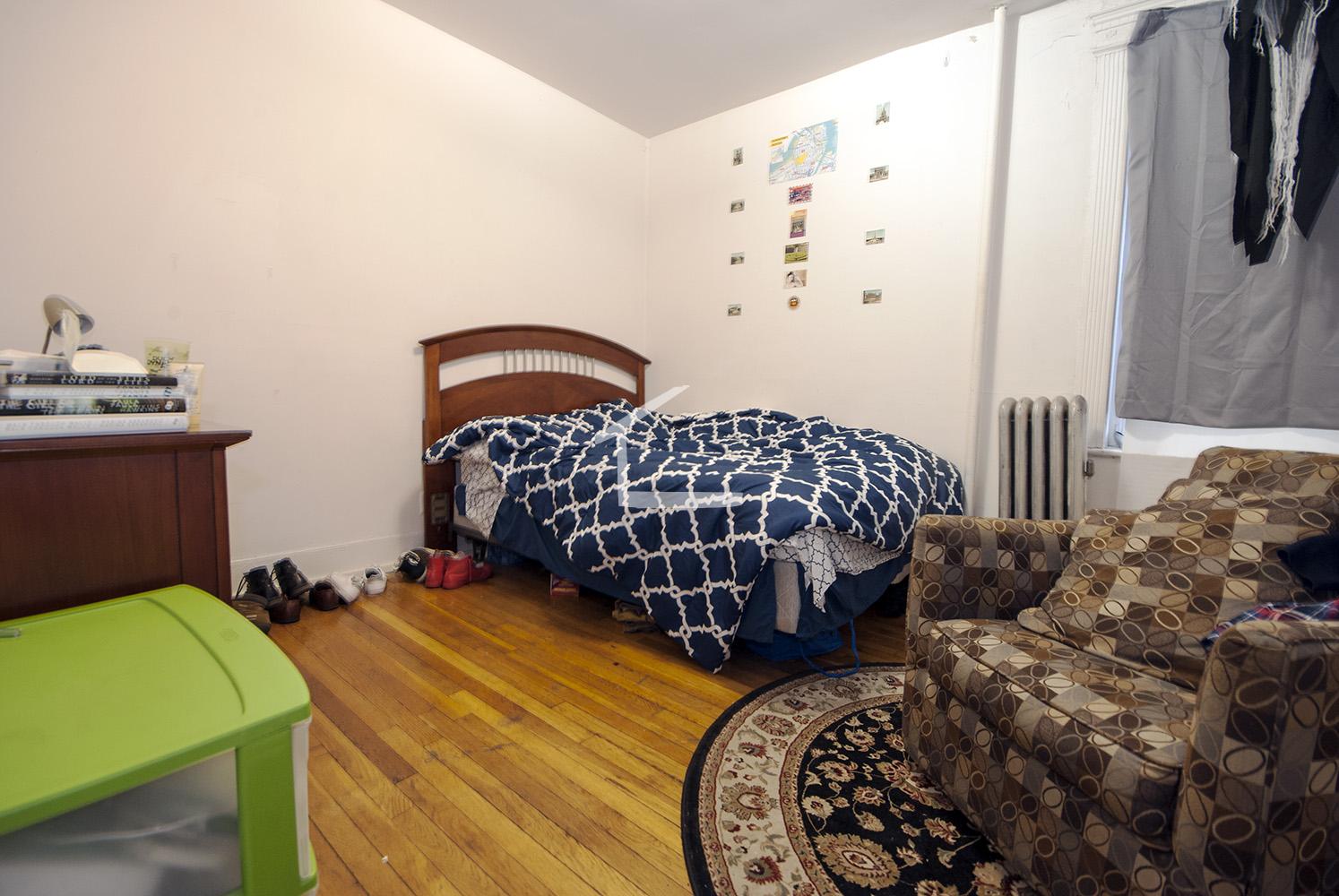 3 bed, 1 bath apartment for rent at 48 Brighton Ave Unit 14, Allston — photo 3 of 7