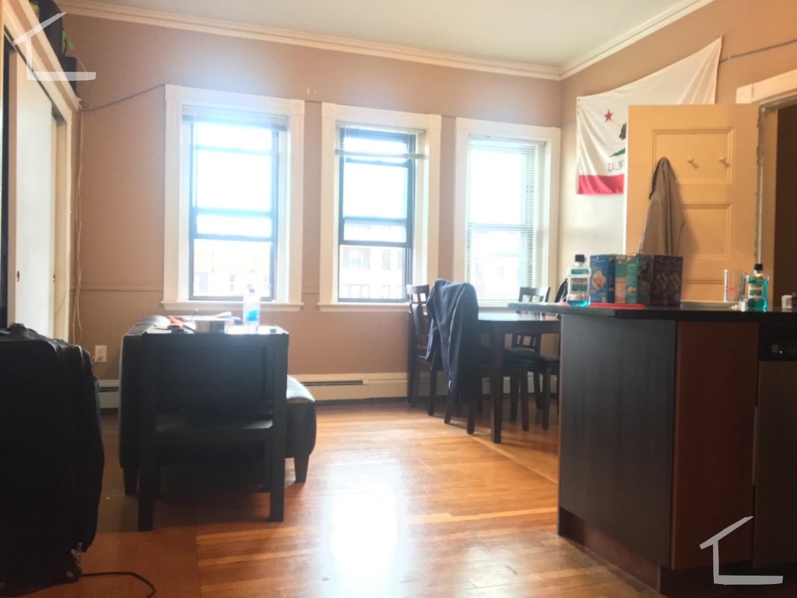 2 bed, 1 bath apartment for rent at 12 Bay State Rd Unit 4F, Fenway — photo 3 of 6
