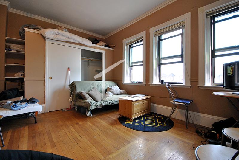 2 bed, 1 bath apartment for rent at 12 Bay State Rd Unit 4F, Fenway — photo 2 of 6