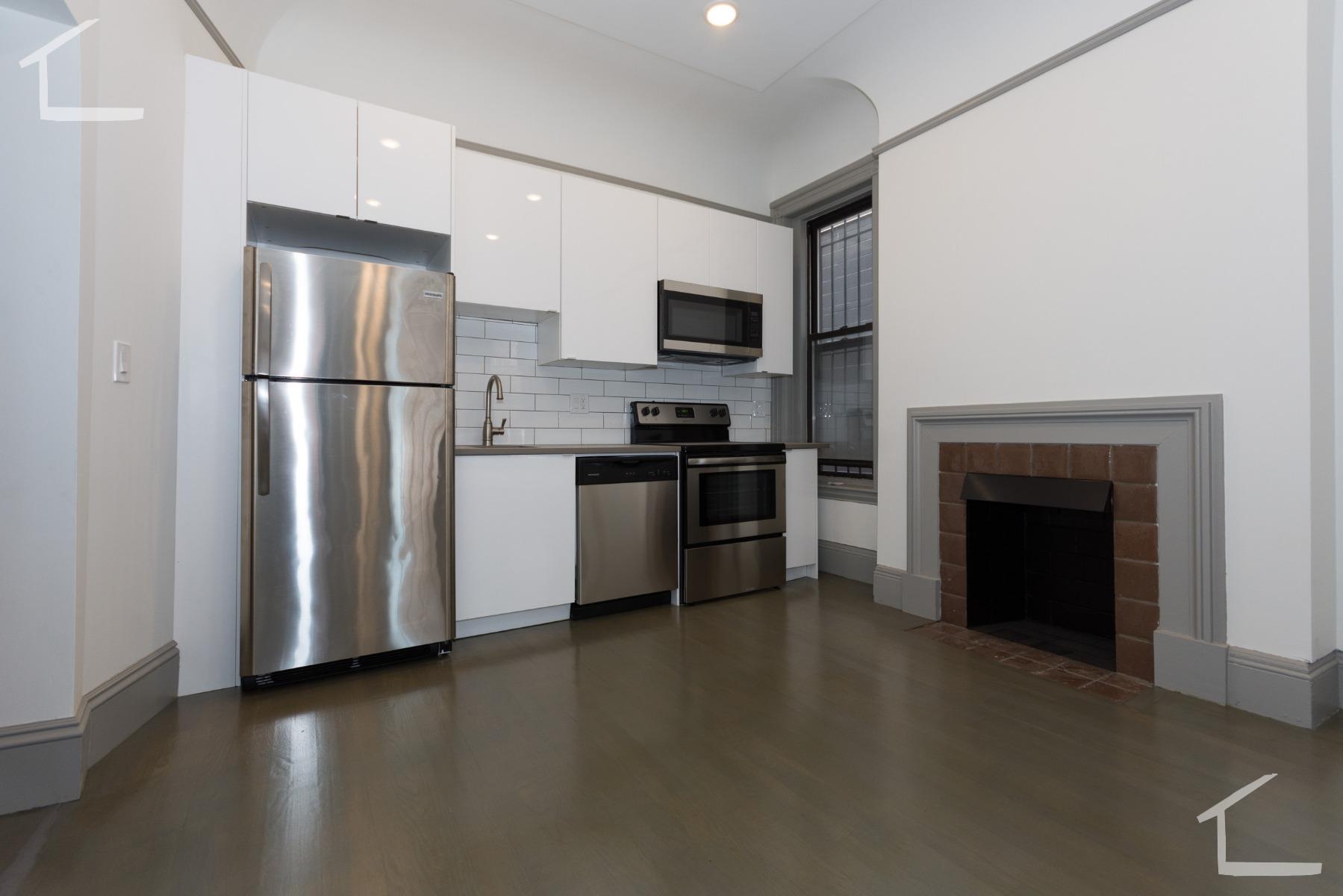 11 Belvidere St, Back Bay