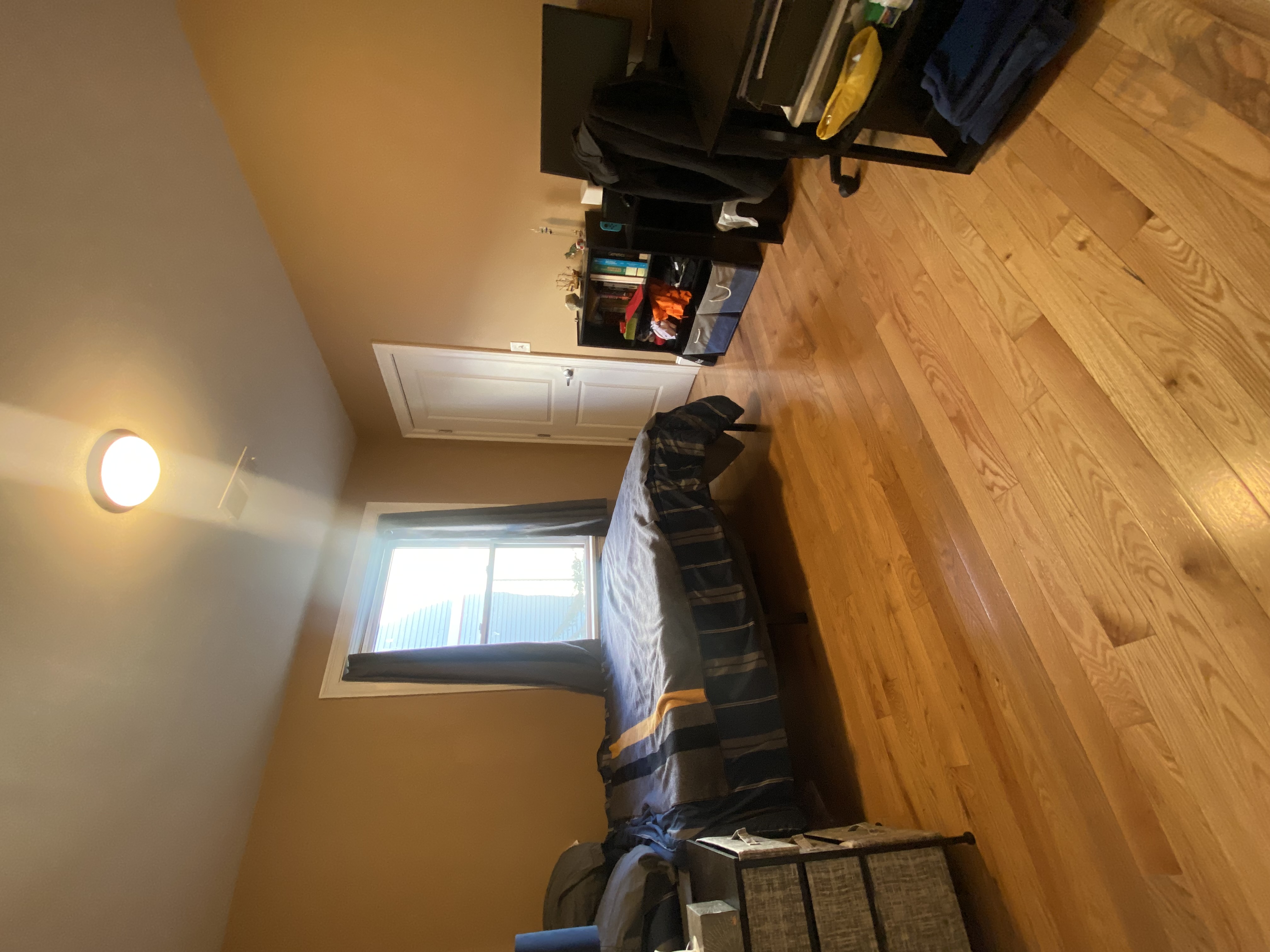 4 bed, 2 bath apartment for rent at 32 Linden St Unit 3, Brookline Village — photo 5 of 10