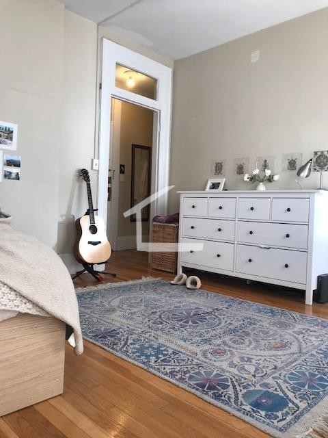 1091 Boylston St, Fenway