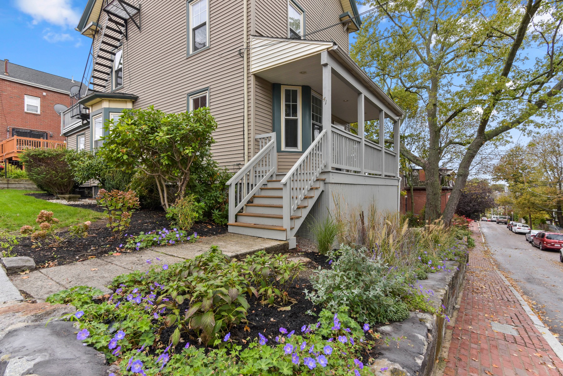 41 Highland Park Ave, Roxbury