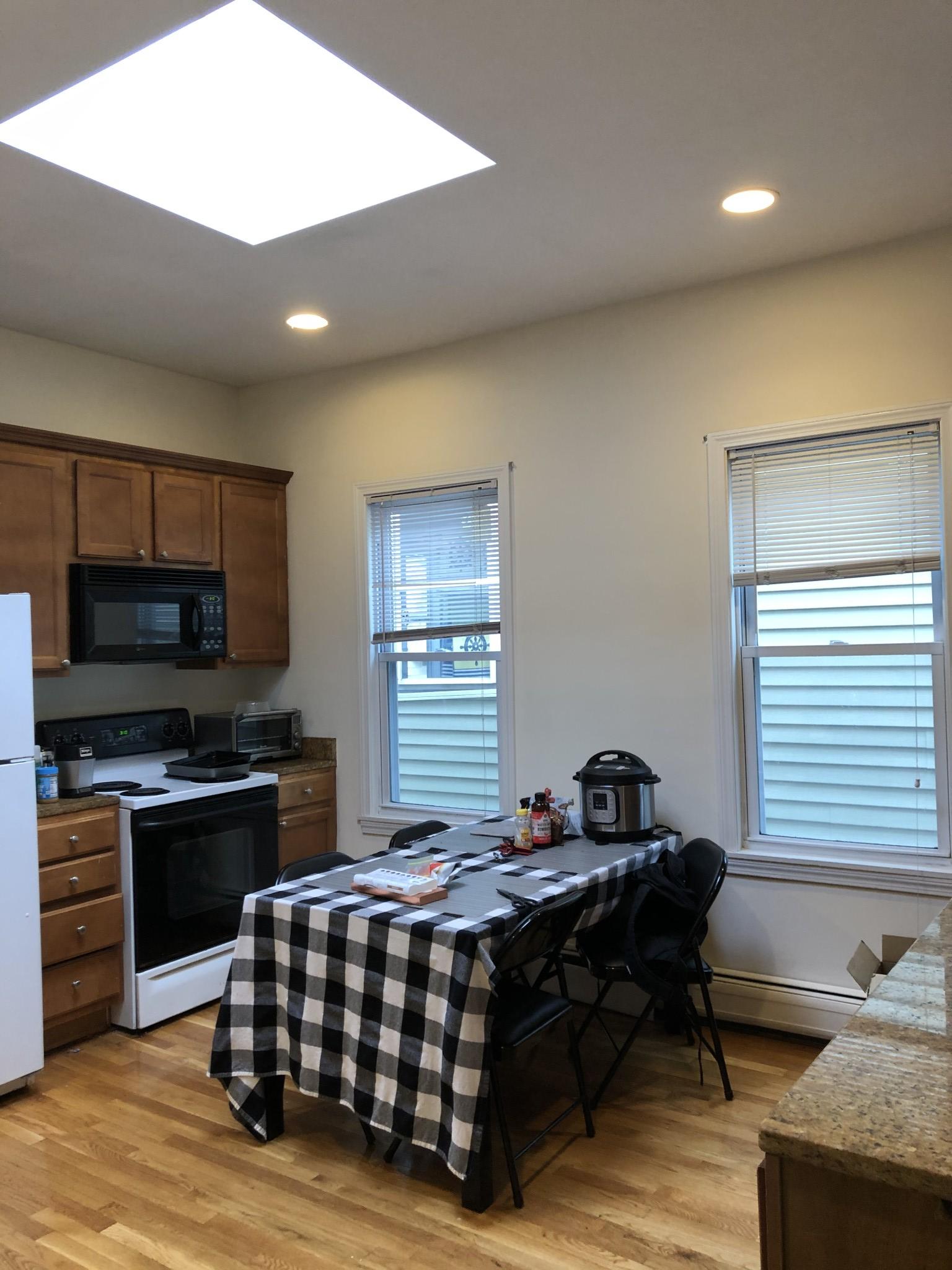 143 Hillside St, Mission Hill