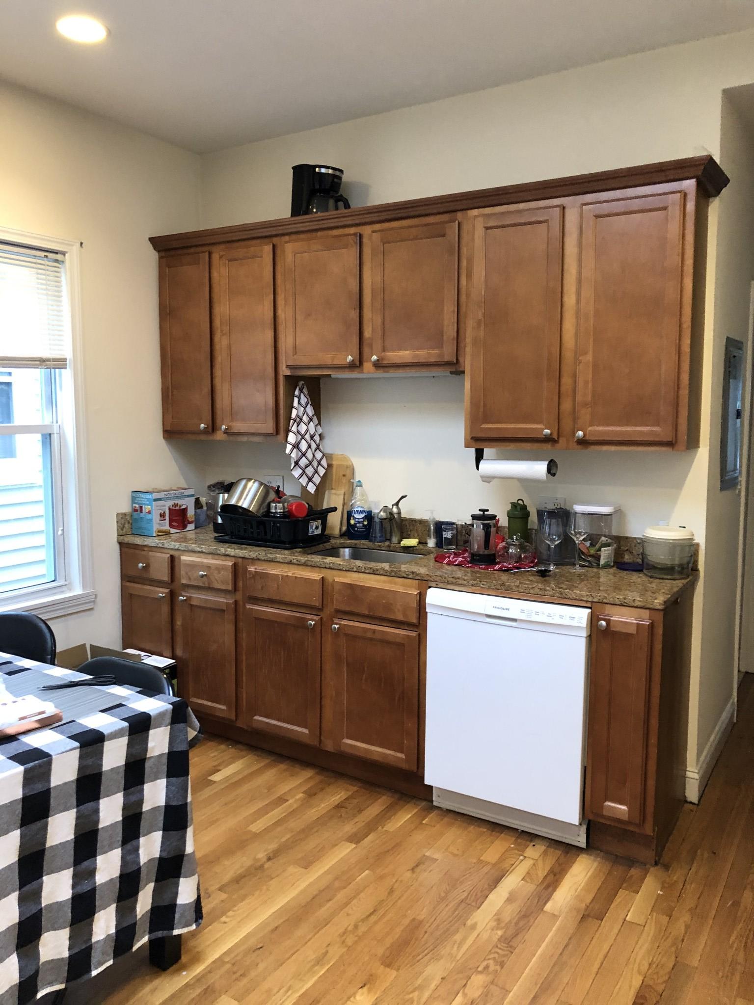 143 Hillside St, Mission Hill