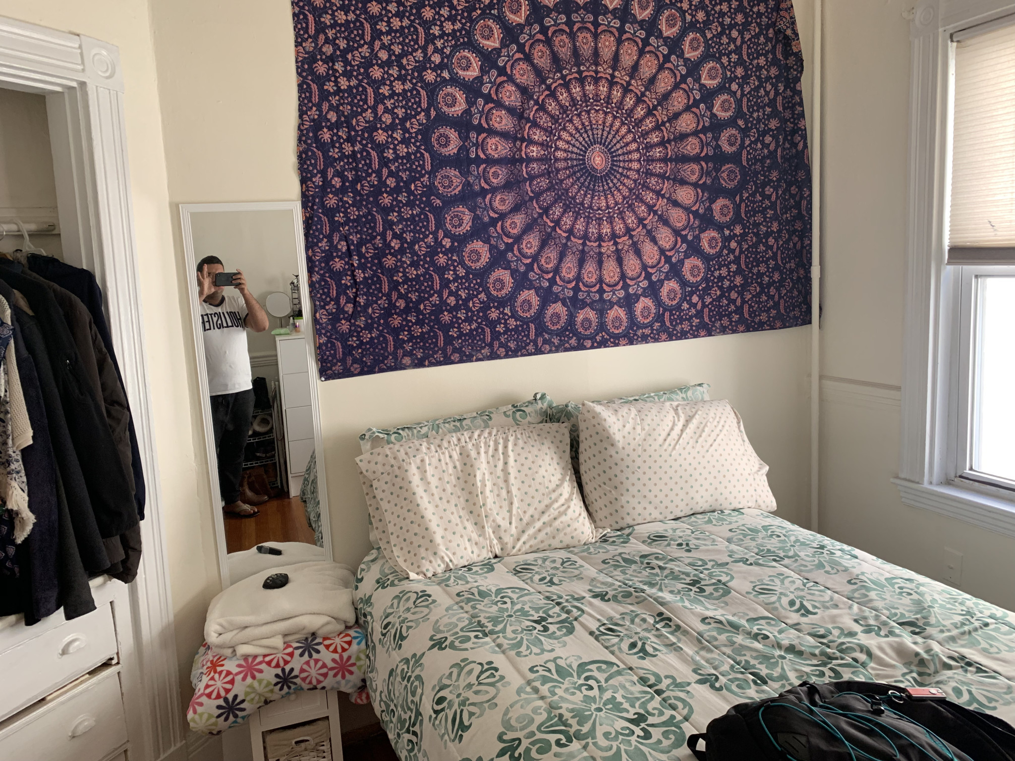 4 bed, 1 bath apartment for rent at 26 Darling St Unit 4, Mission Hill
