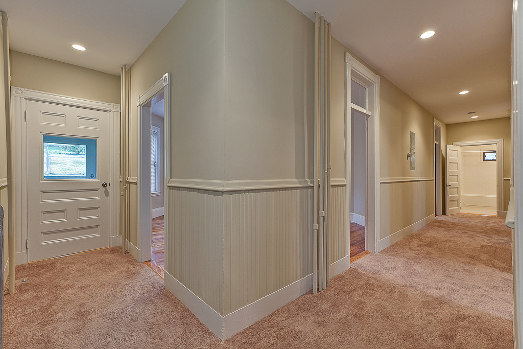 90 Gladstone St, East Boston