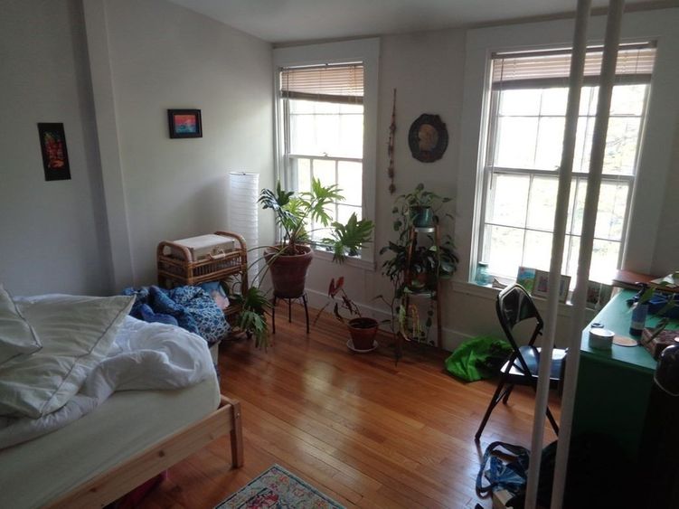 3 bed, 1 bath apartment for rent at 23-25 Gorham St Unit 1, Davis Square — photo 21 of 23