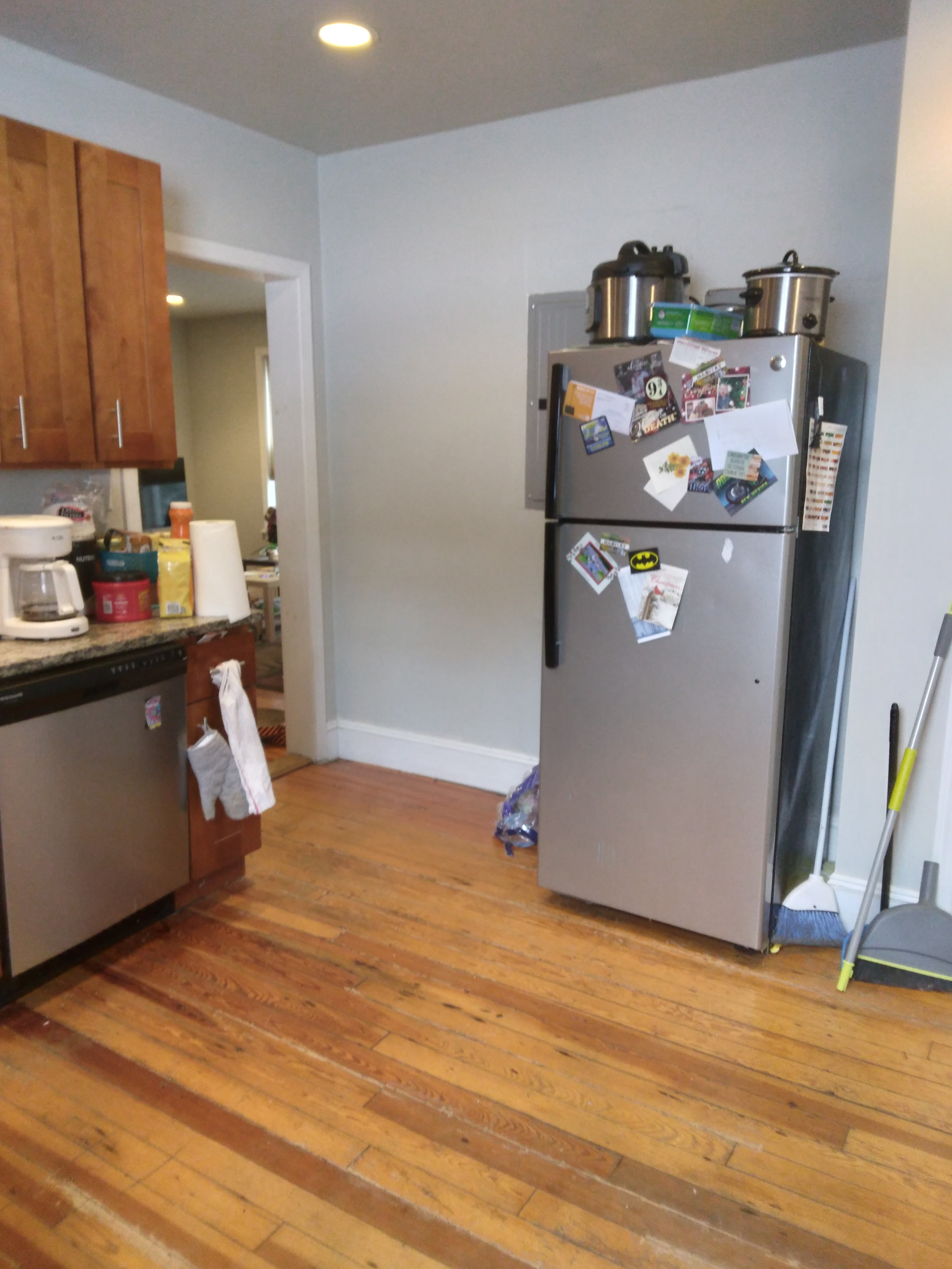 11 Glenway St, Roxbury