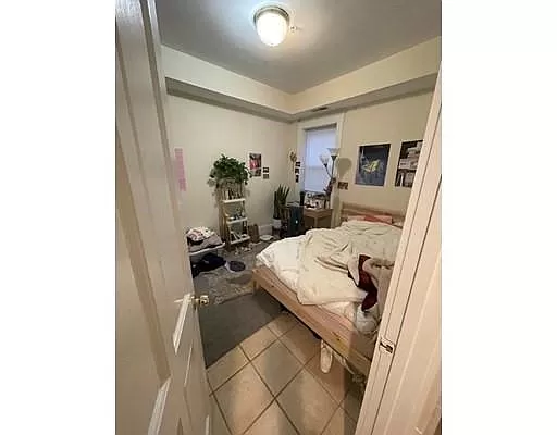 183 Saint Botolph, South End