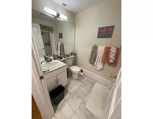 183 Saint Botolph, South End