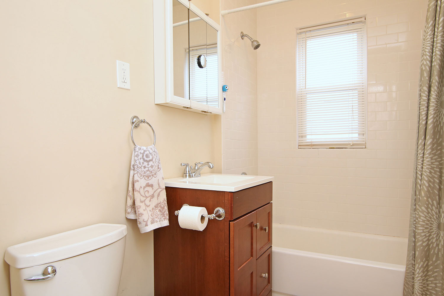 Photos of apartment on Sudan St.,Boston MA 02125