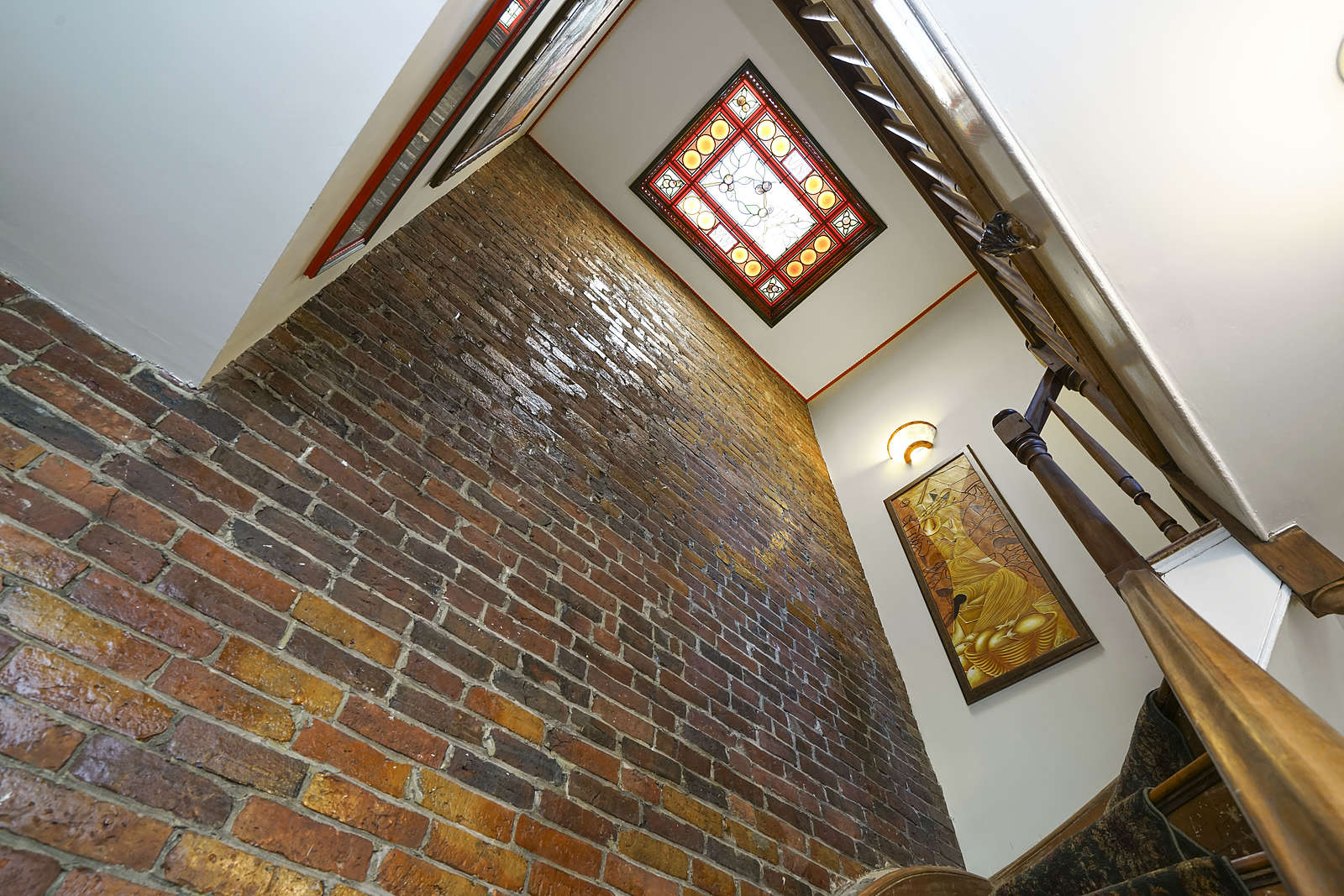 8 Centre St, Roxbury