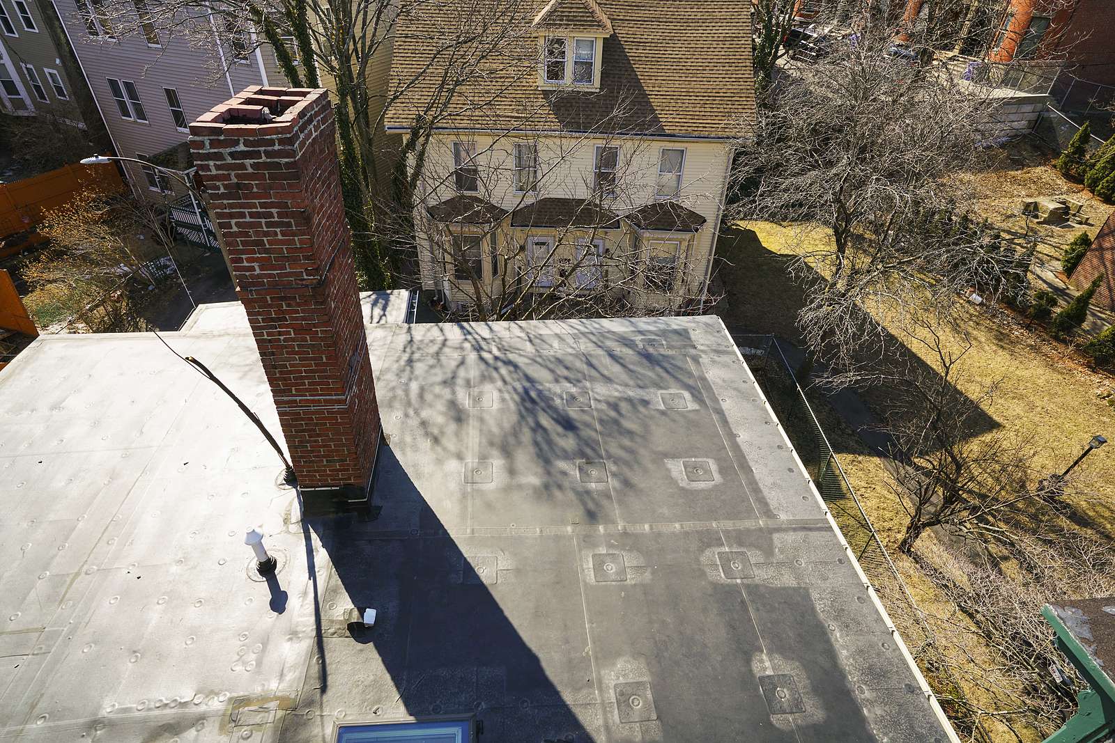 8 Centre St, Roxbury