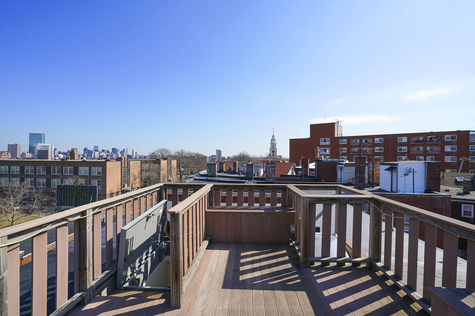 8 Centre St, Roxbury