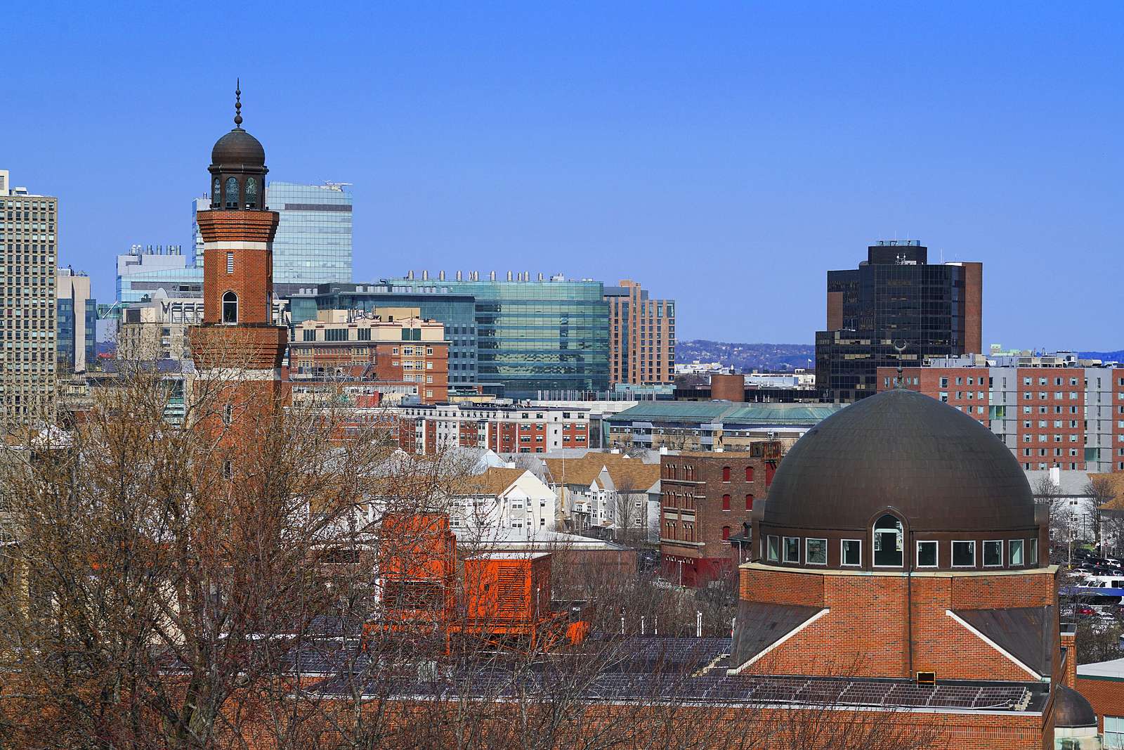 8 Centre St, Roxbury