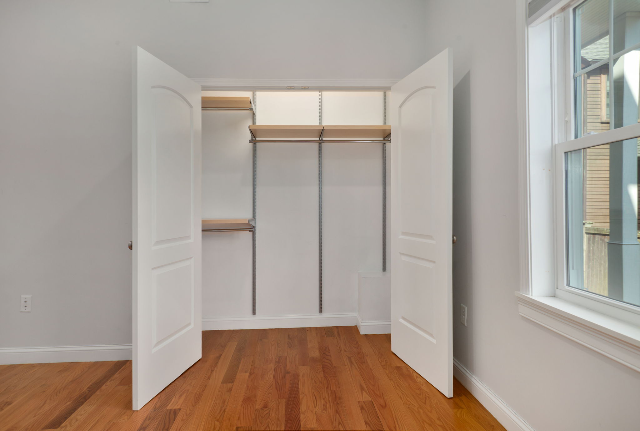 54 Evergreen Ave, Auburndale