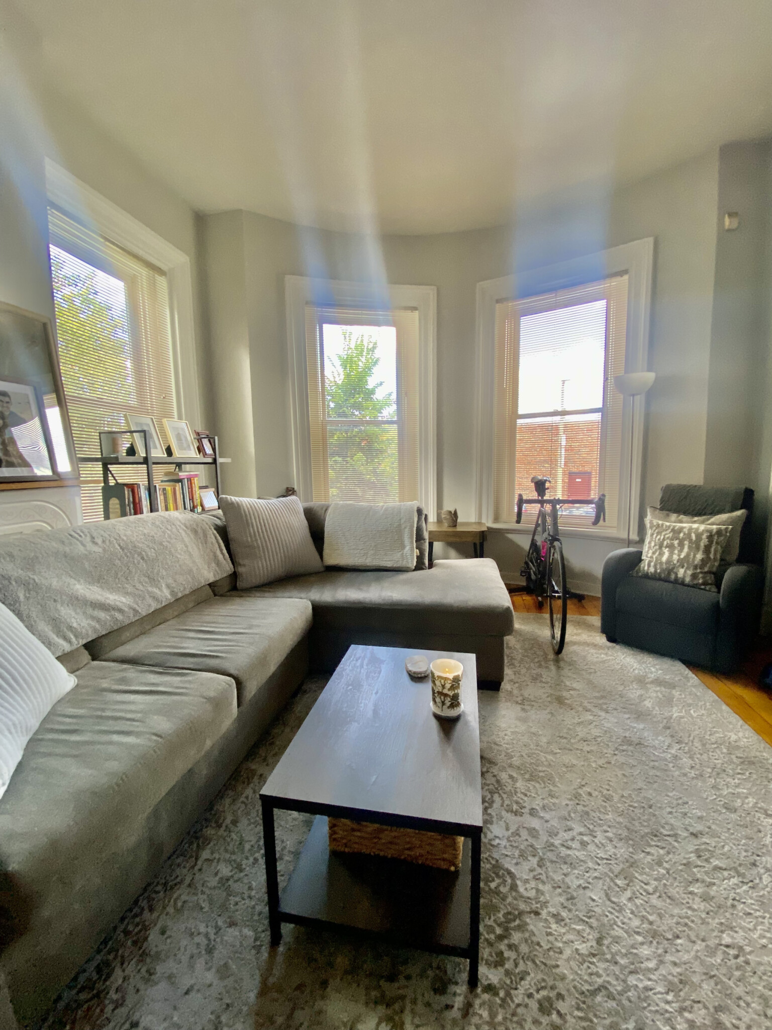 8 Centre St, Roxbury