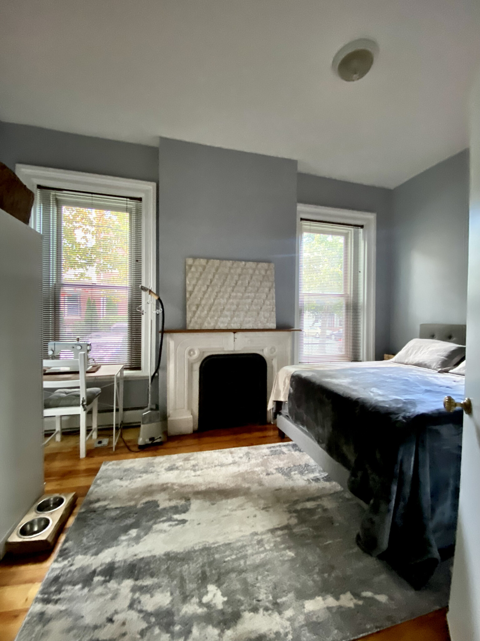 8 Centre St, Roxbury