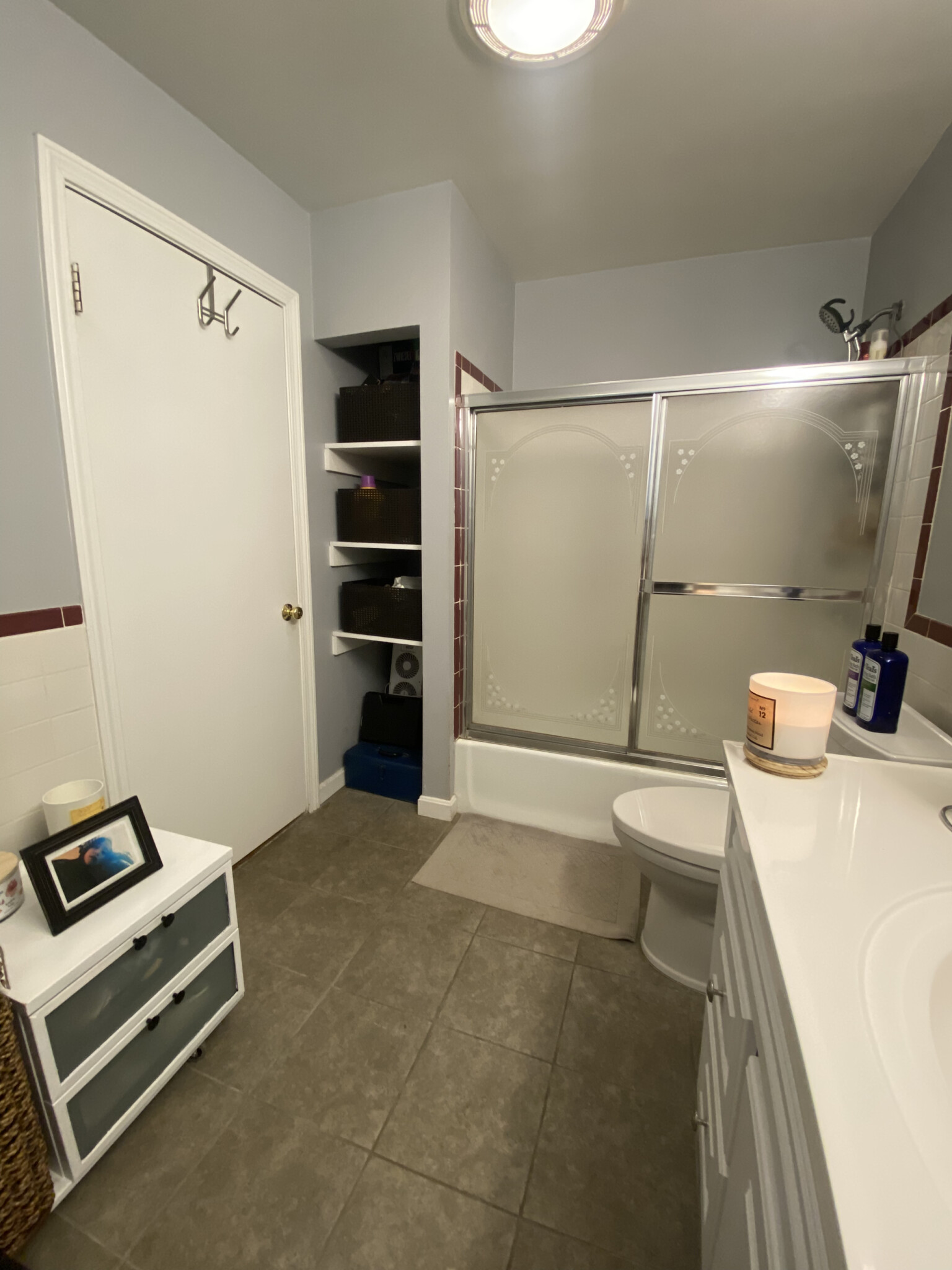 8 Centre St, Roxbury