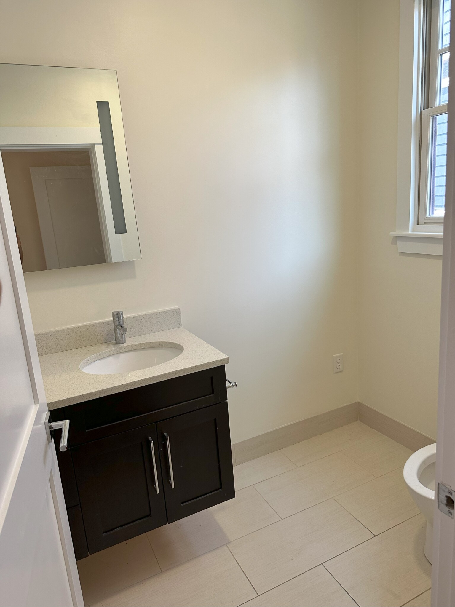 9 Montague St, Cambridgeport