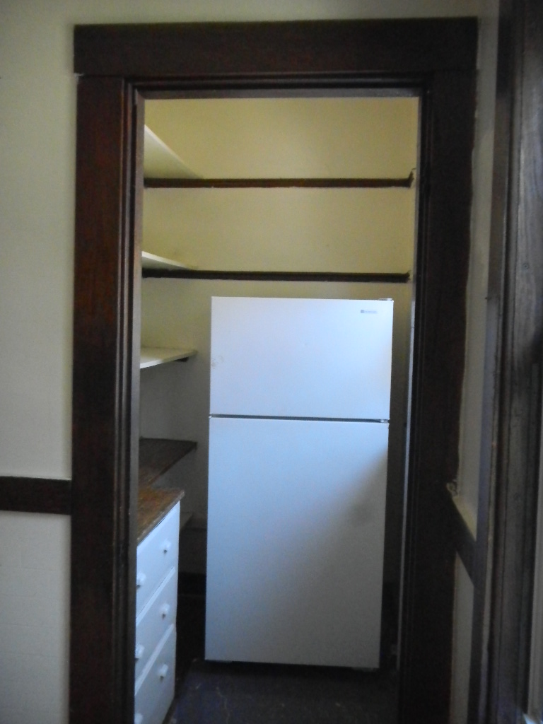 3 bed, 1 bath apartment for rent at 58 Glen Rd Unit 1, Jamaica Plain — photo 2 of 11