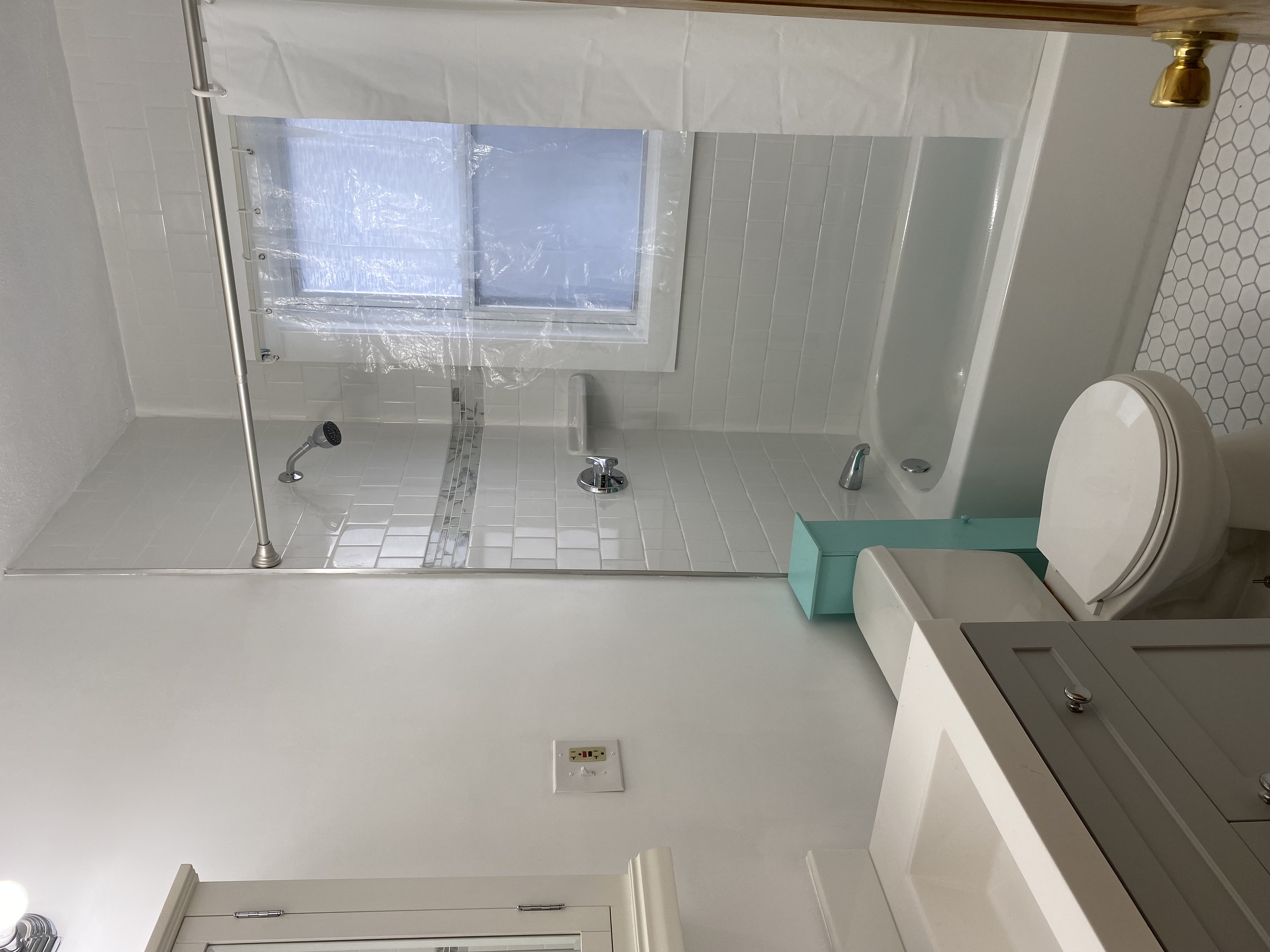 3 bed, 1 bath apartment for rent at 58 Glen Rd Unit 1, Jamaica Plain — photo 3 of 11