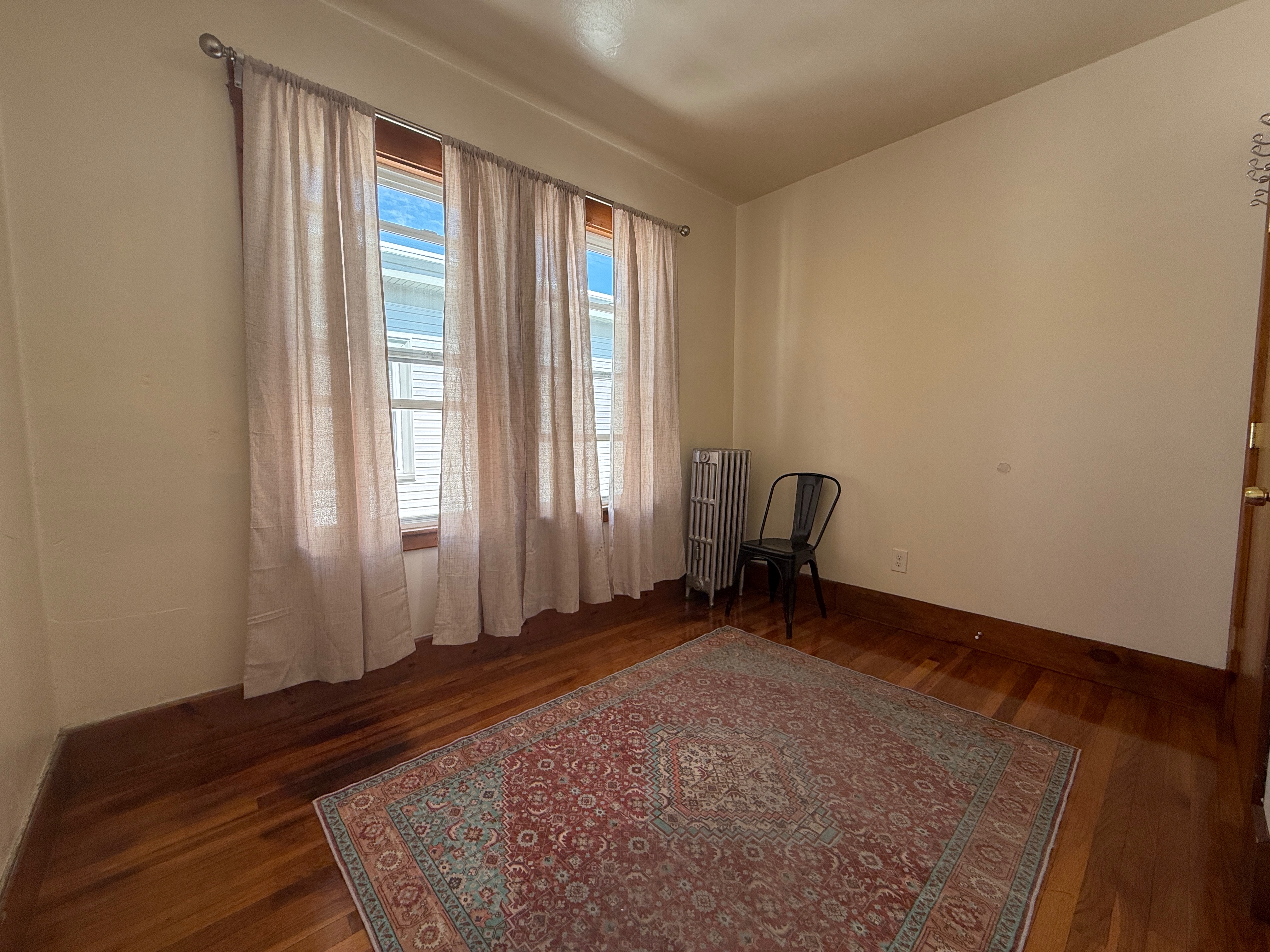 Photos of apartment on Washington St.,Boston MA 02131
