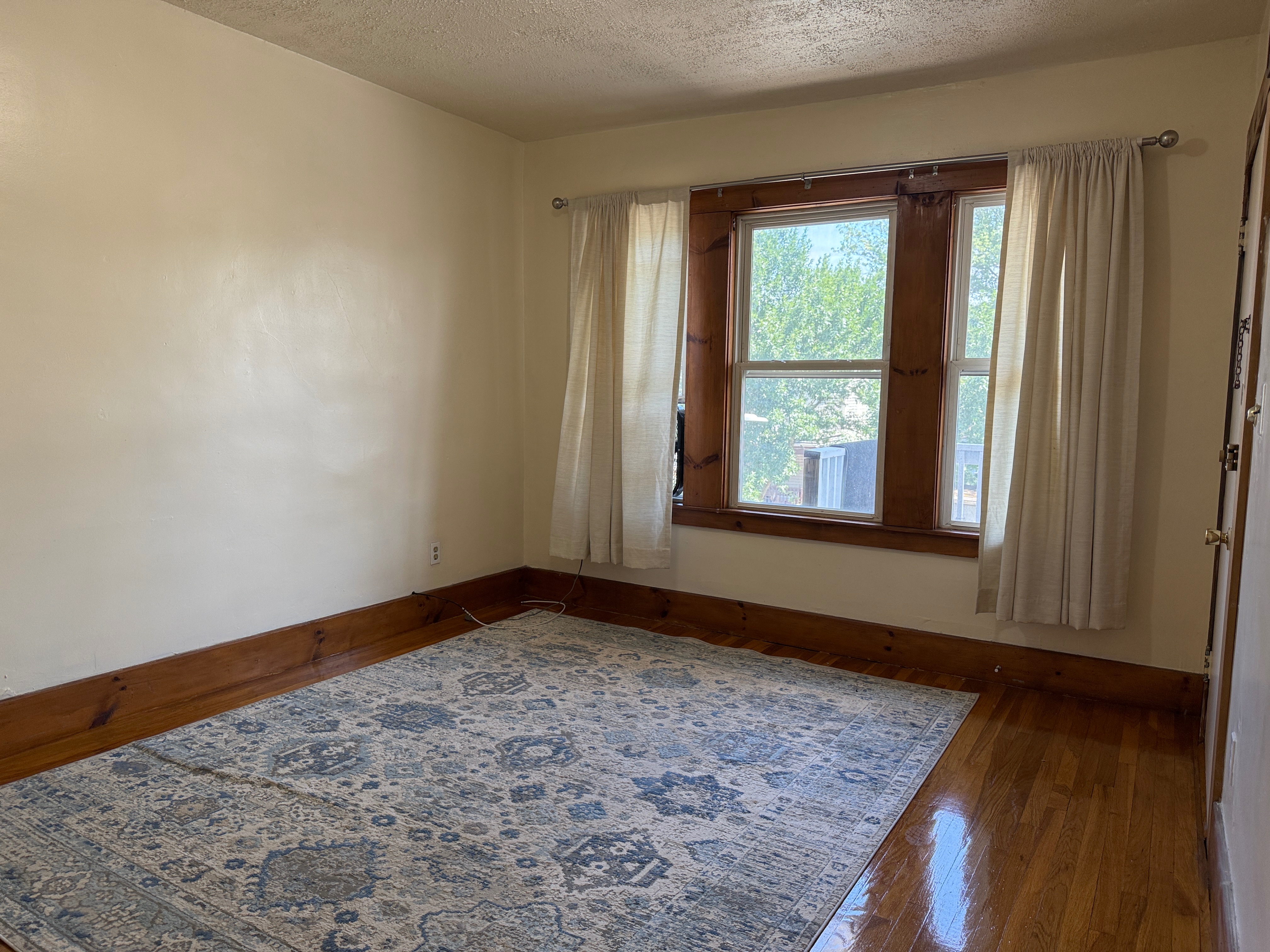 Photos of apartment on Washington St.,Boston MA 02131