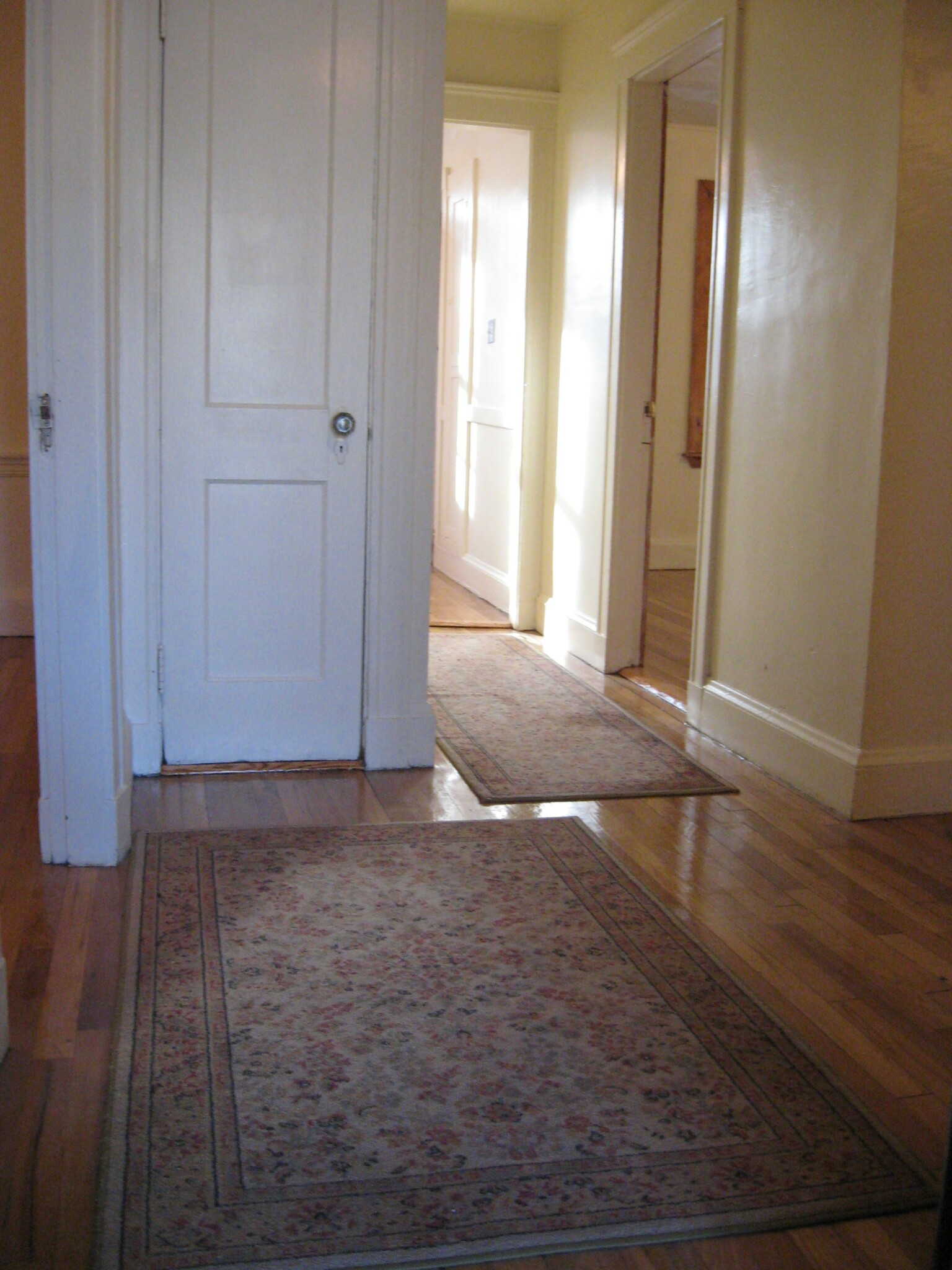 3 bed, 3 bath apartment for rent at 575 Hyde Park Ave Unit 2, Roslindale — photo 3 of 19