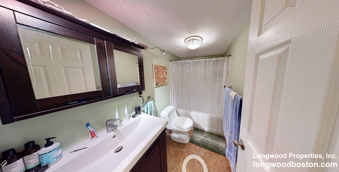 Photos of apartment on Northampton St.,Boston MA 02118