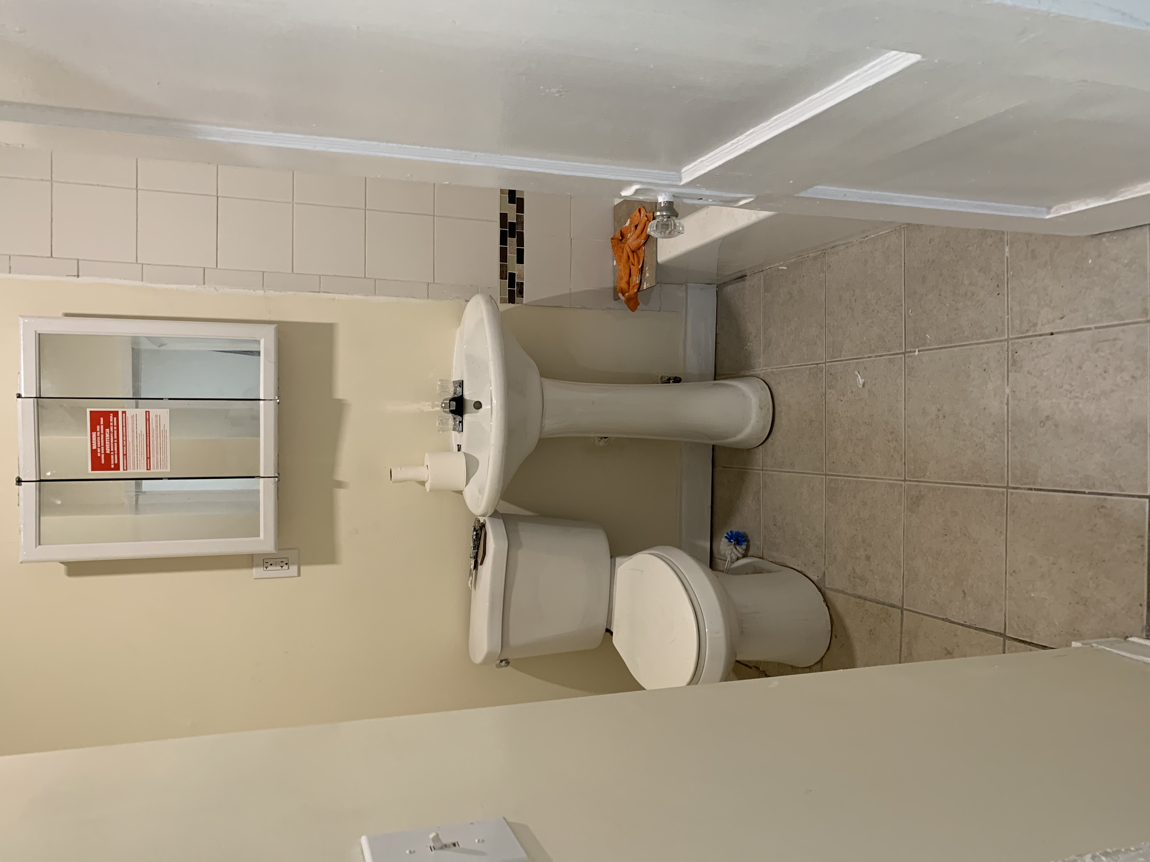 3 bed, 1 bath apartment for rent at 6 Codman Park Unit 5, Roxbury — photo 8 of 10