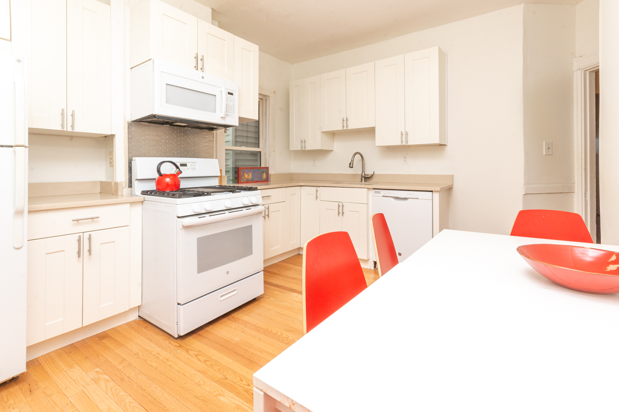 2 bed, 1 bath apartment for rent at 43 School St Unit 1, Roxbury — photo 3 of 29